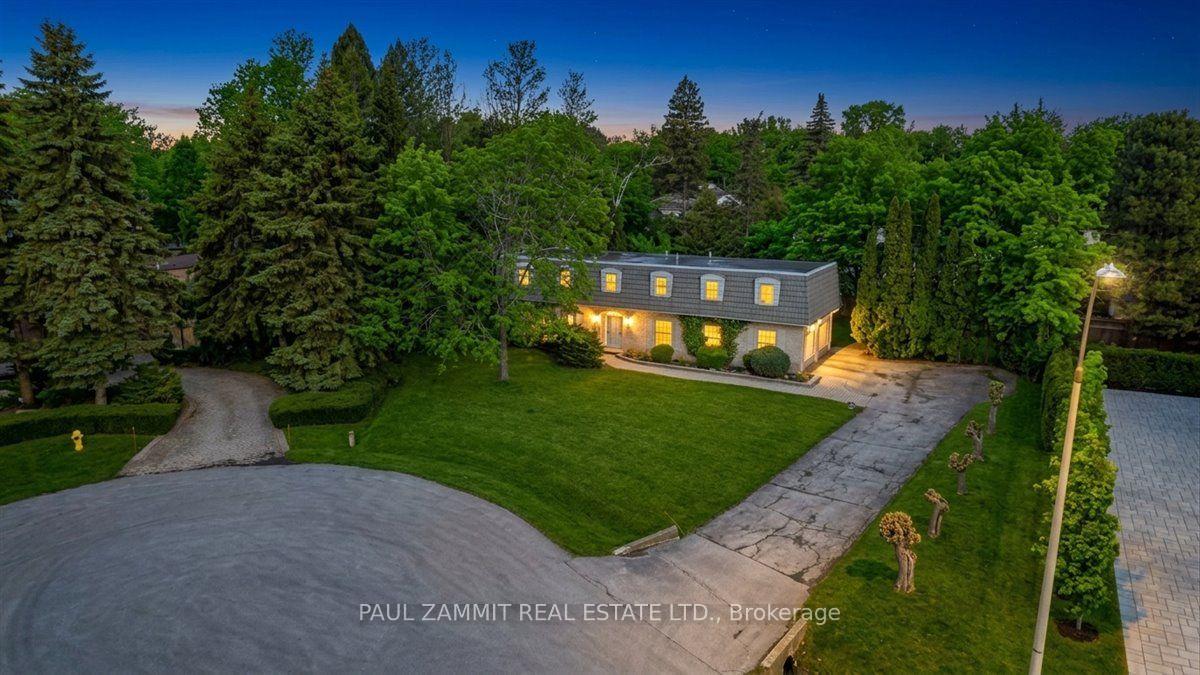 8 Lafayette Place, Markham, ON L3T 1G5
