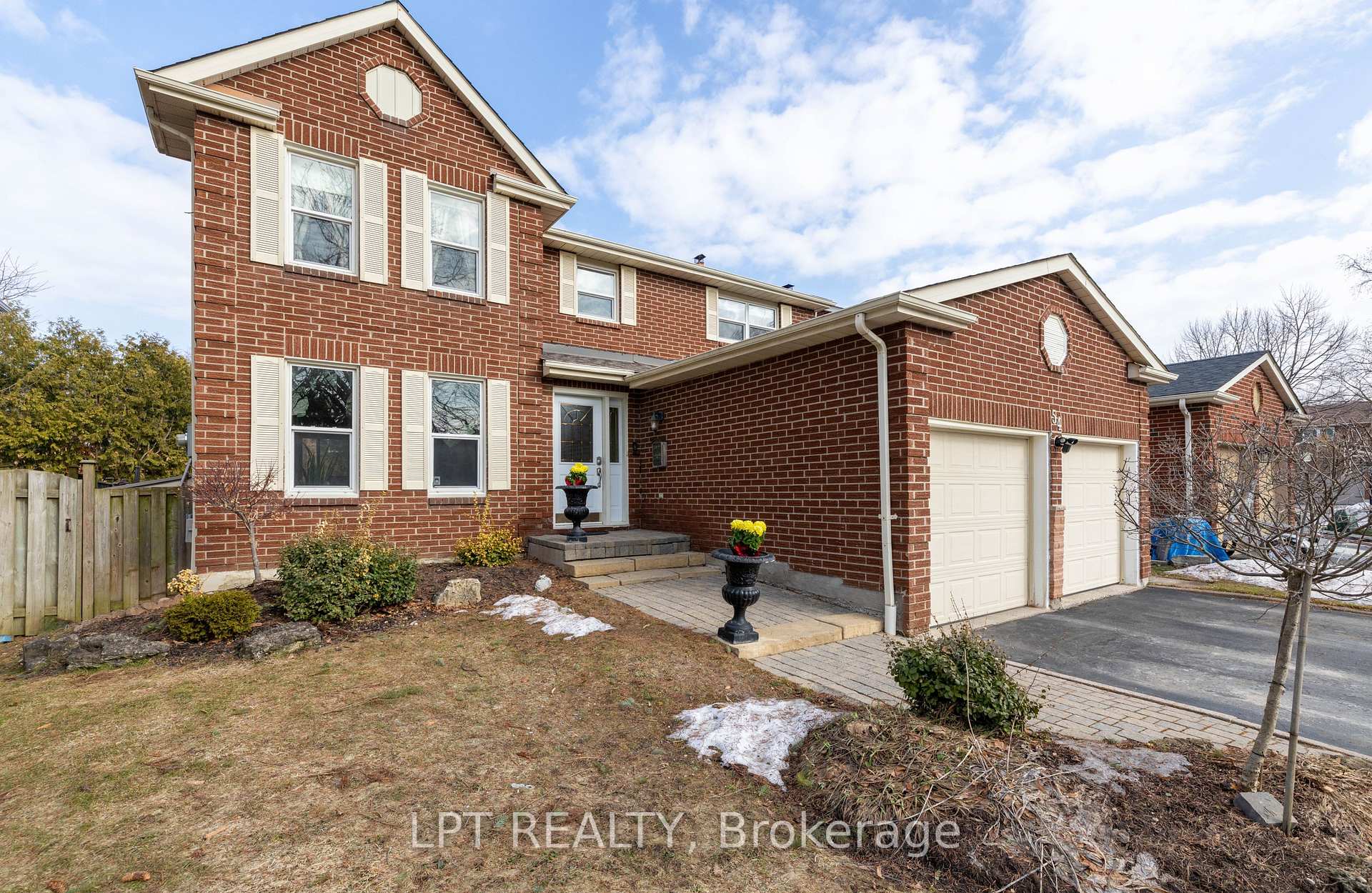 54 Meyer Circle, Markham, ON L3P 4C4