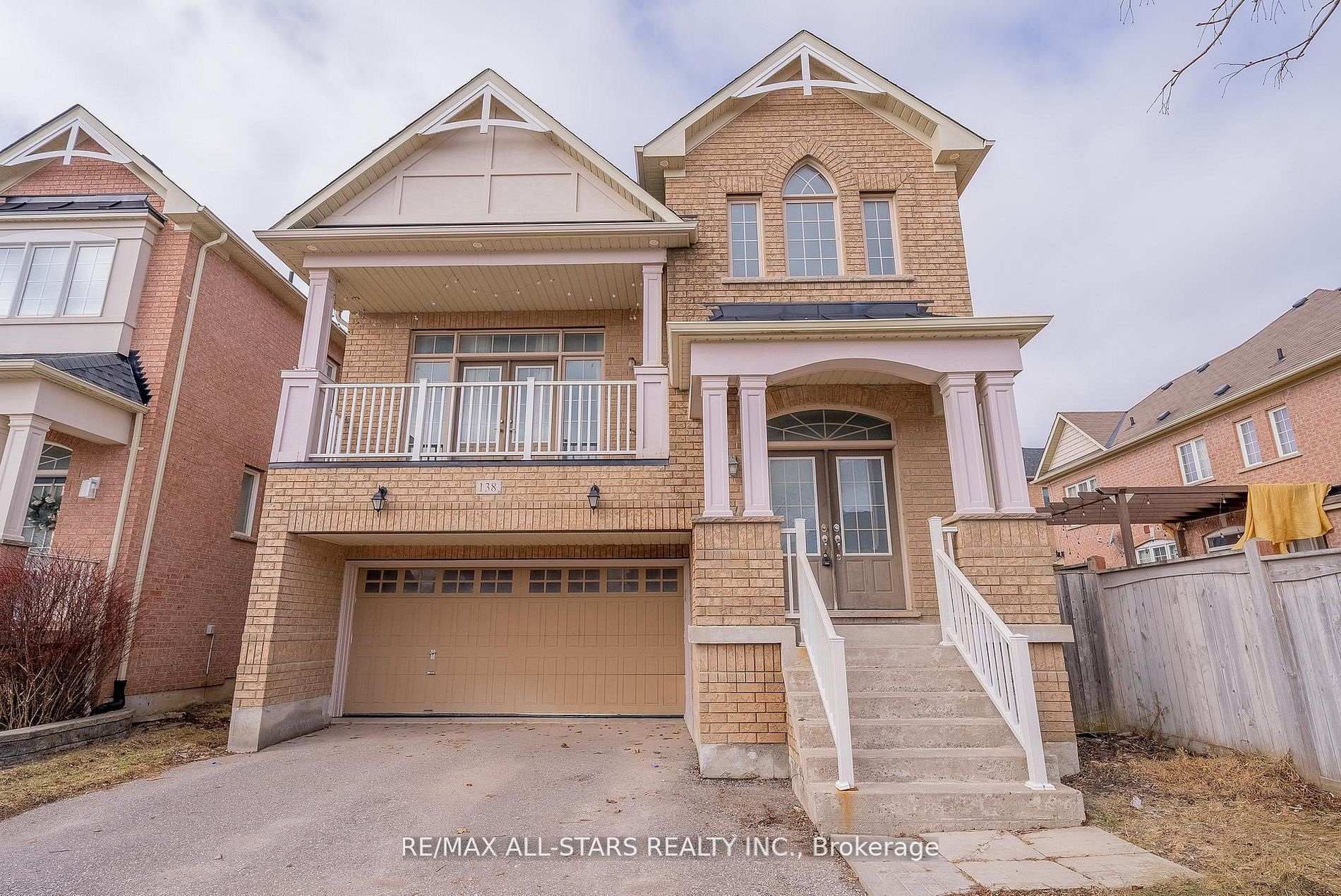 138 Yakefarm Boulevard, Whitchurch-Stouffville, ON L4A 0R8