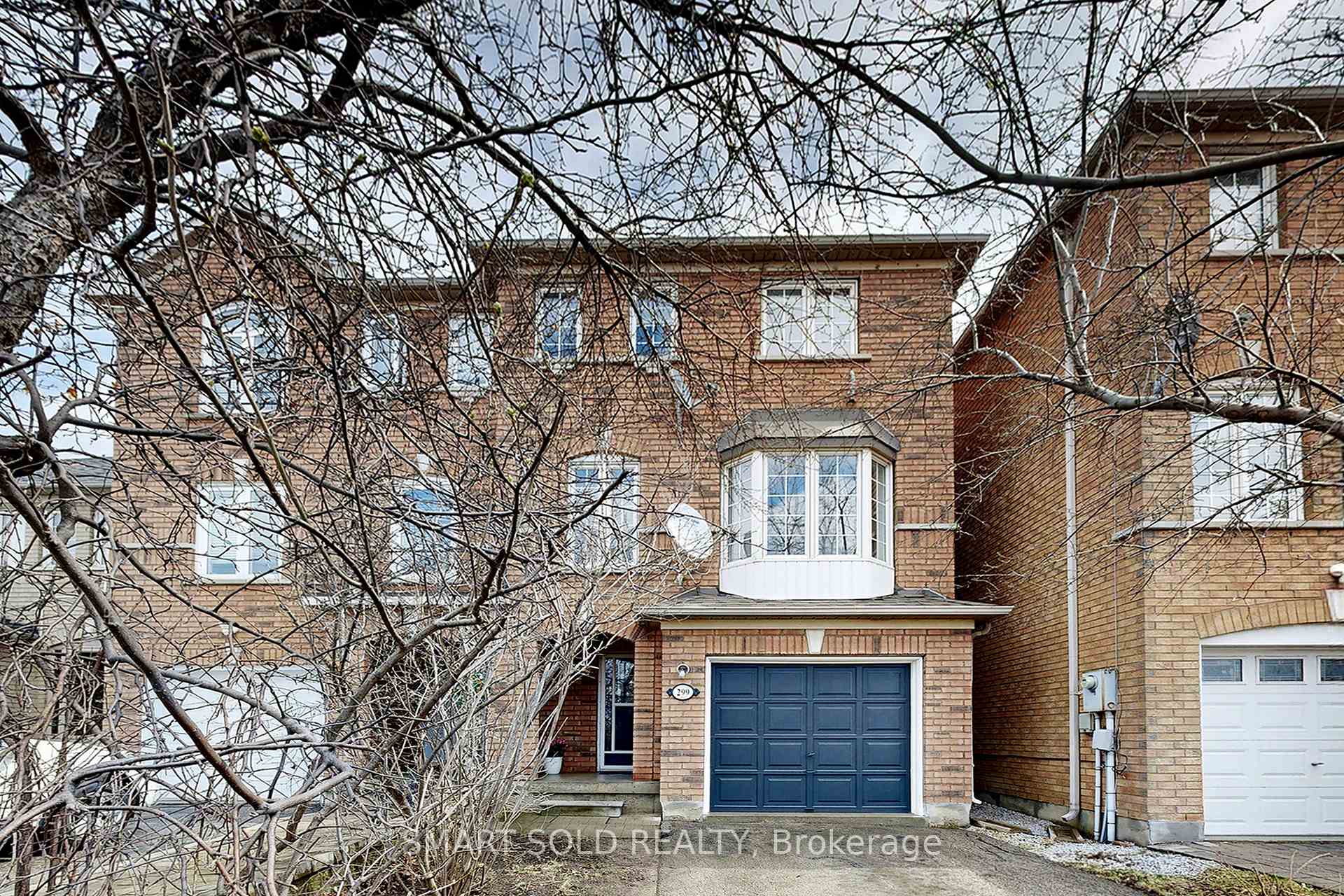 299 Yellowood Circle, Vaughan, ON L4J 8L8