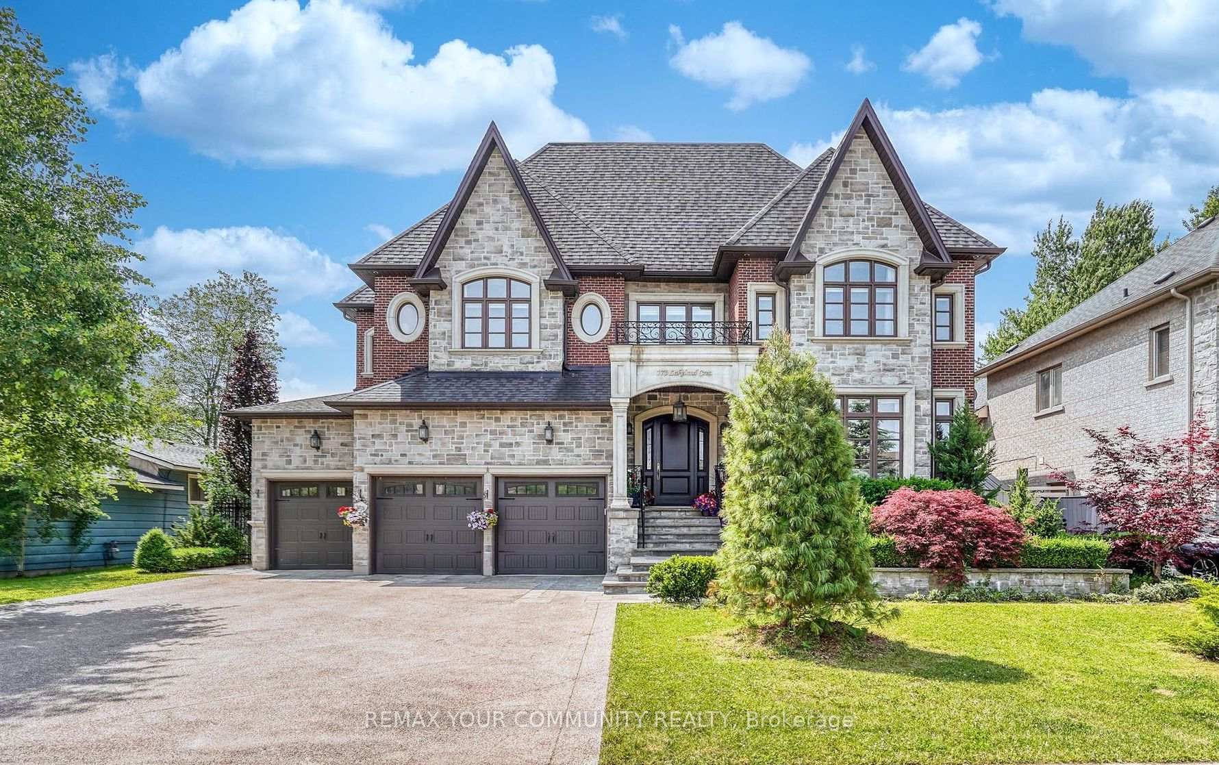 173 Lakeland Crescent, Richmond Hill, ON L4E 3A4