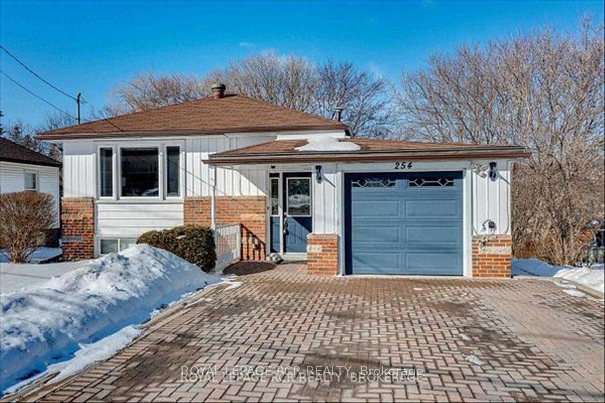 254 Simcoe Road, Bradford West Gwillimbury, ON L3Z 1Y9