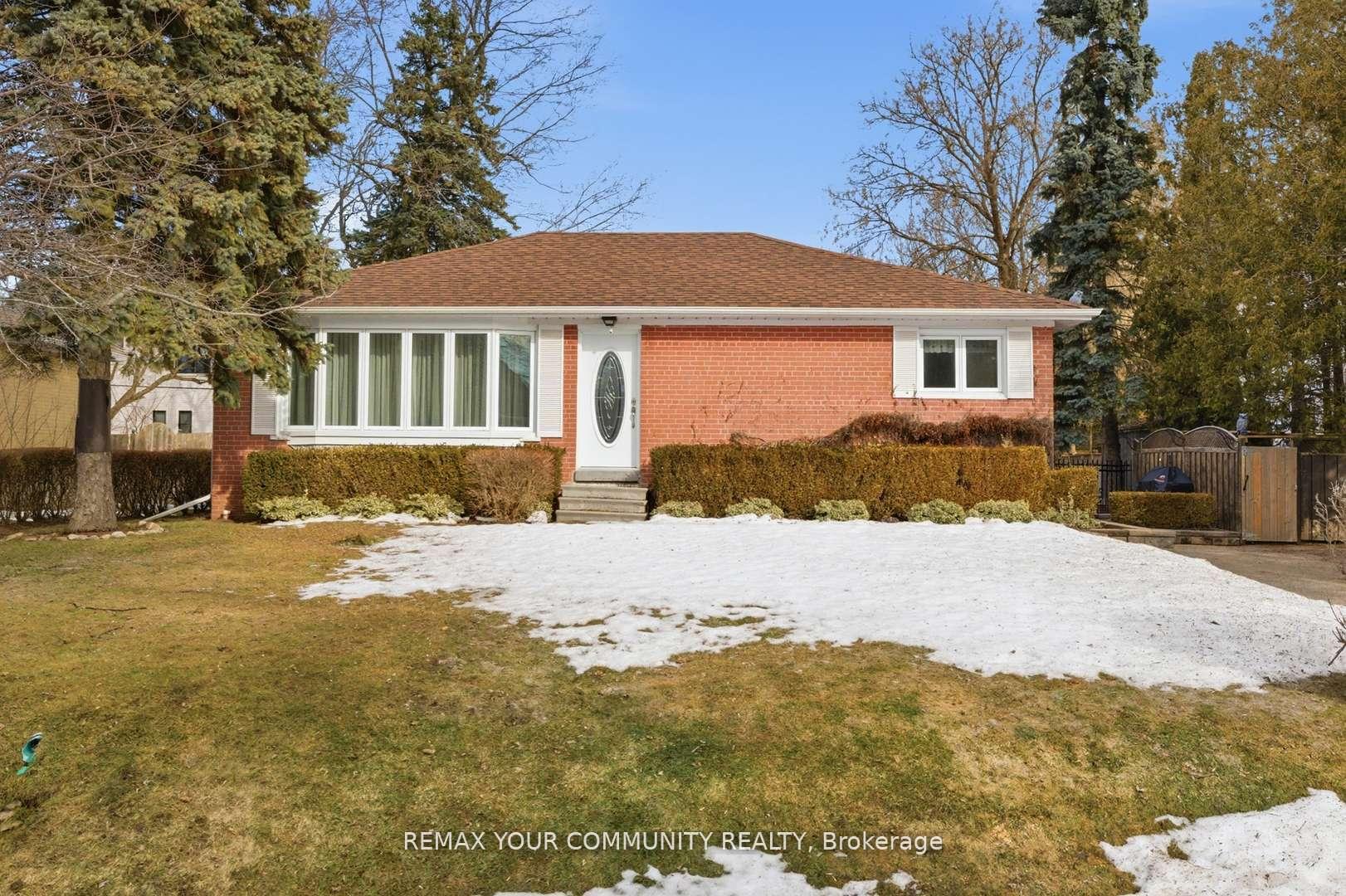 154 Hollingsworth Drive, King, ON L7B 1G8