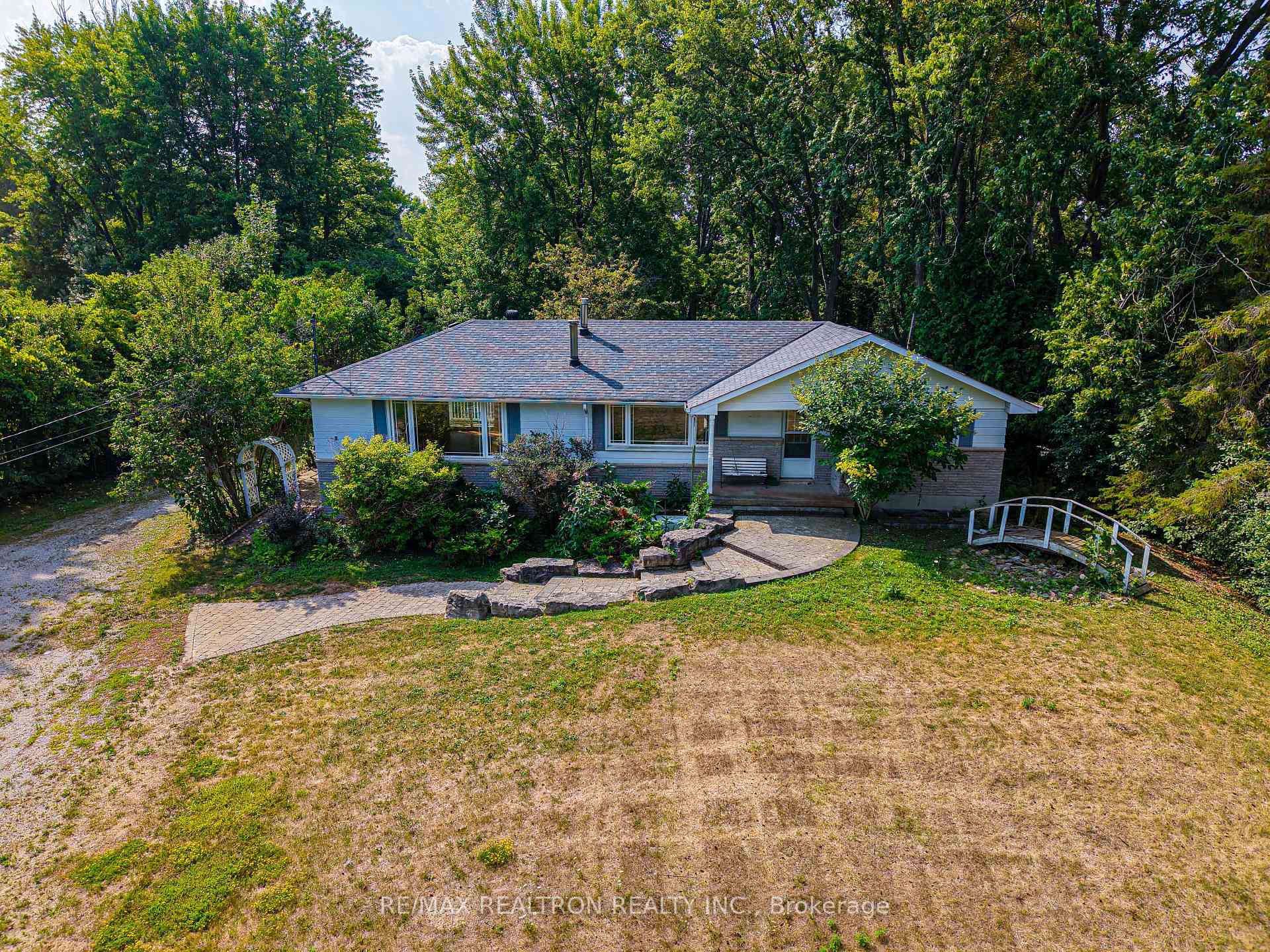 1181 Ravenshoe Road, East Gwillimbury, ON L9P 1R2