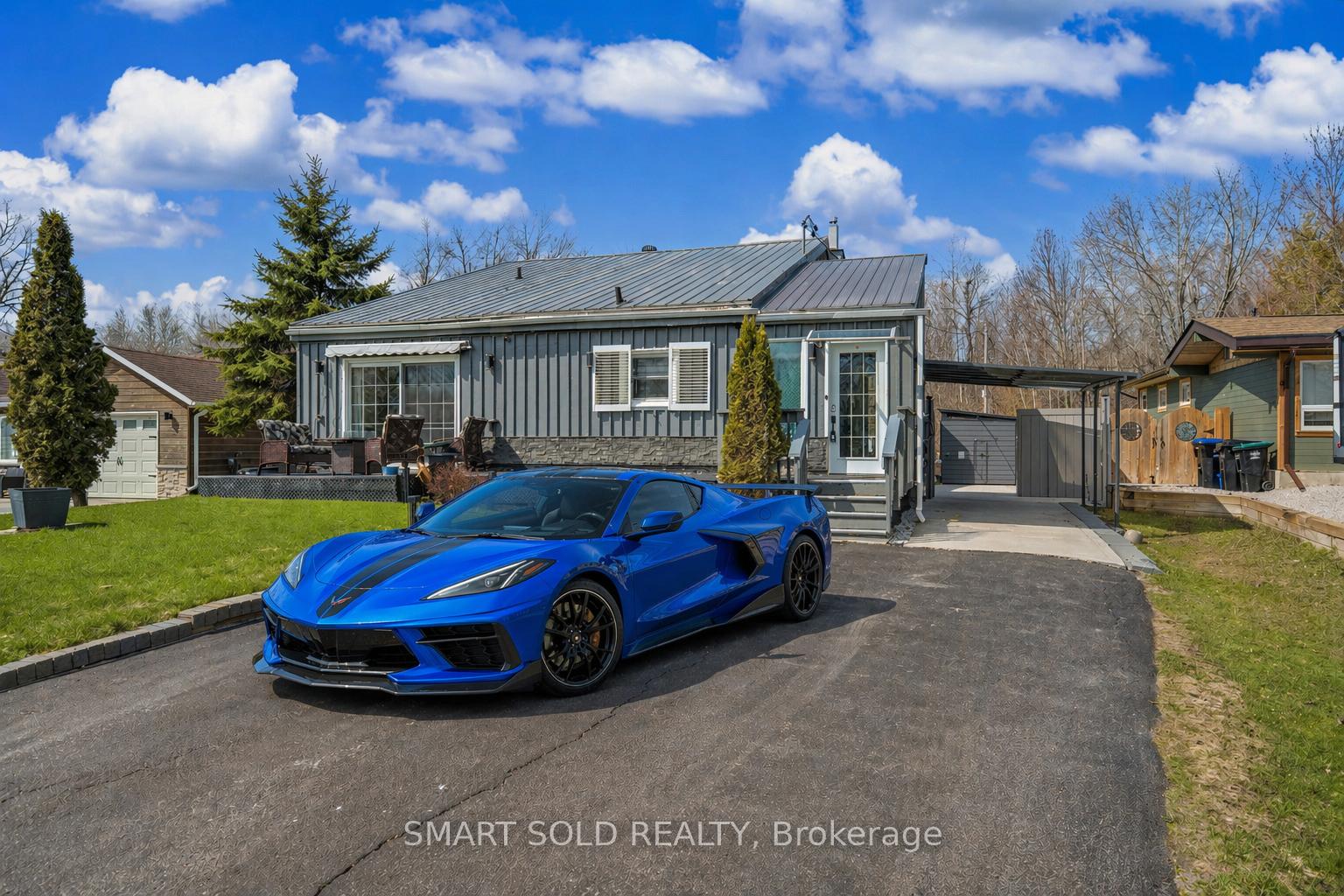 210 Parkview Drive, Innisfil, ON L0L 1K0