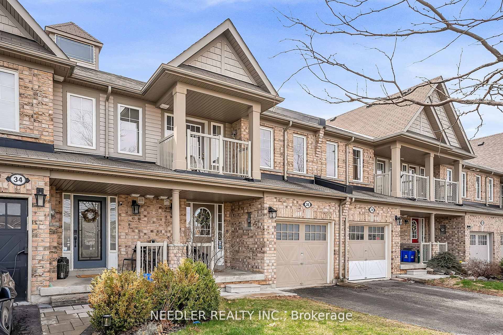 36 Wyndham Circle, Georgina, ON L0E 1R0