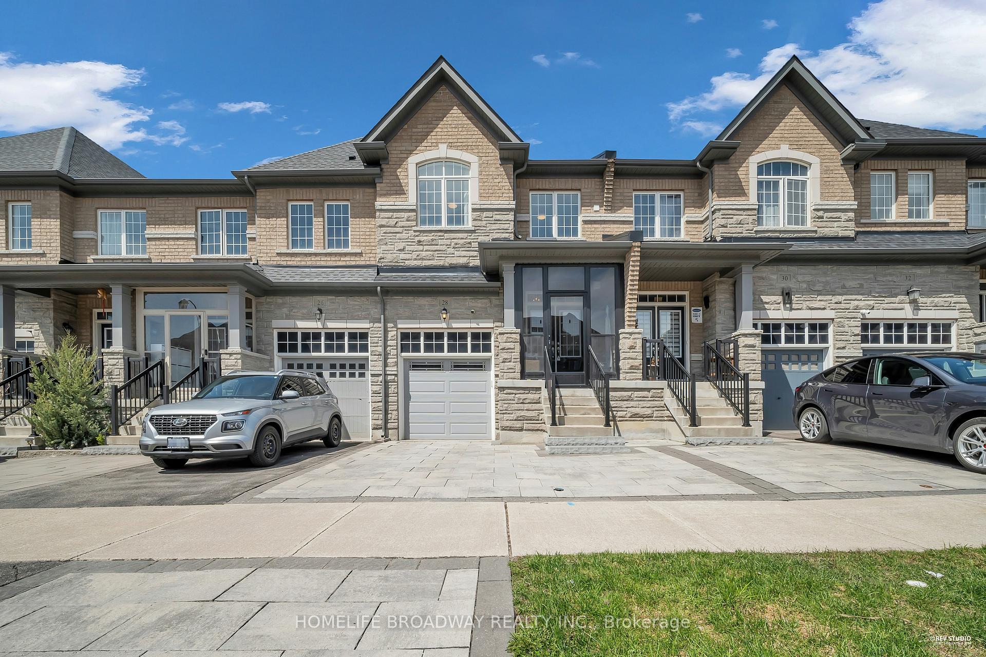 28 Paper Mills Crescent, Richmond Hill, ON L4E 0V5