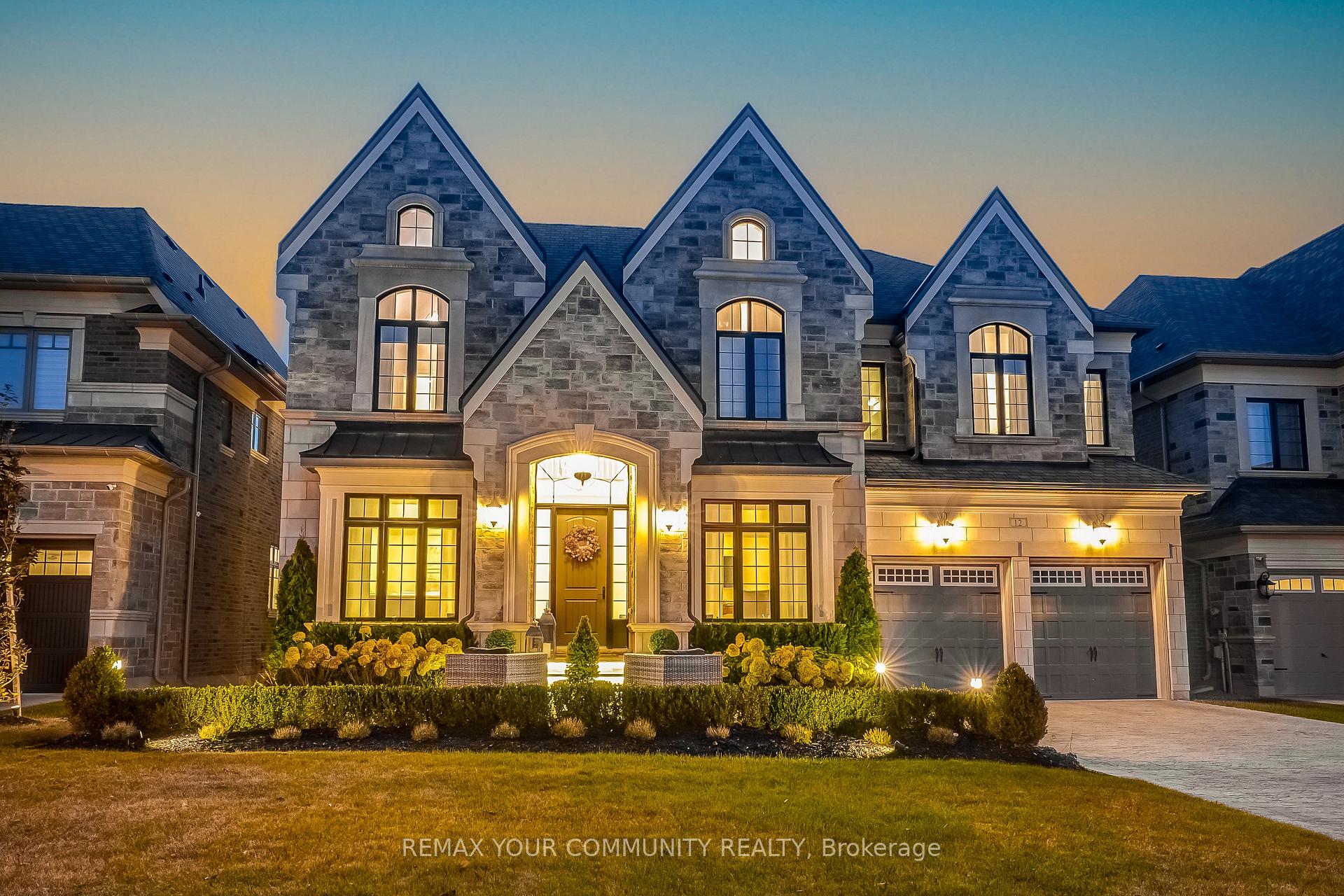 12 Mary Natasha Court, Vaughan, ON L4H 3N5
