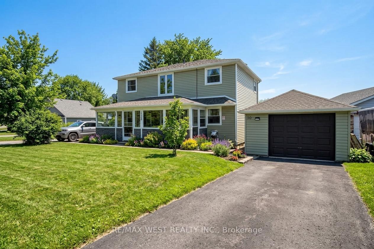 30 Quiet Heights Lane, Georgina, ON L4P 3C8