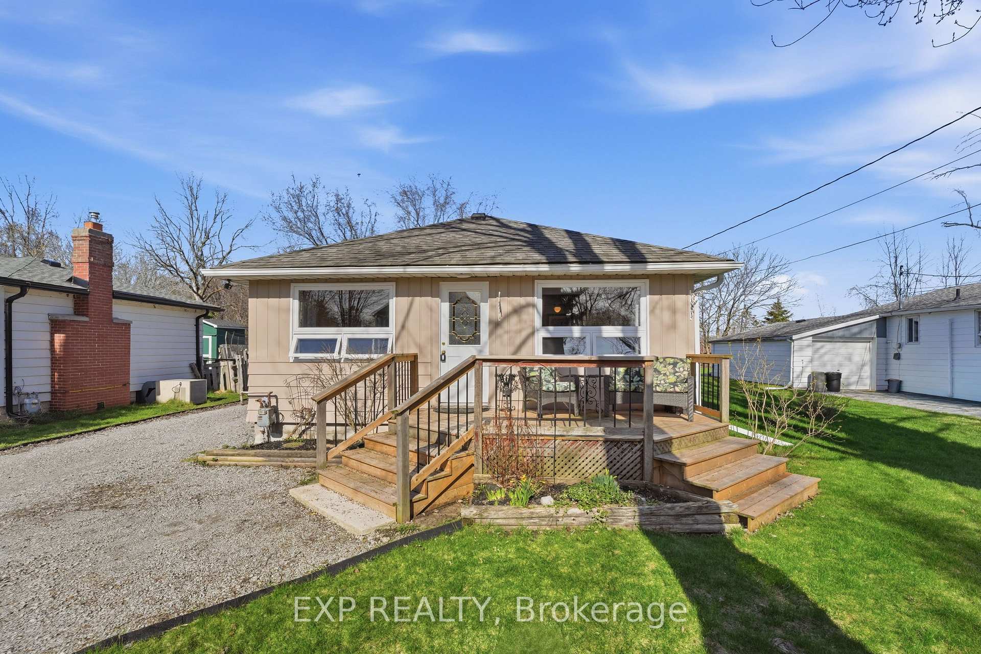 33 Isle Vista Drive, Georgina, ON L0E 1N0