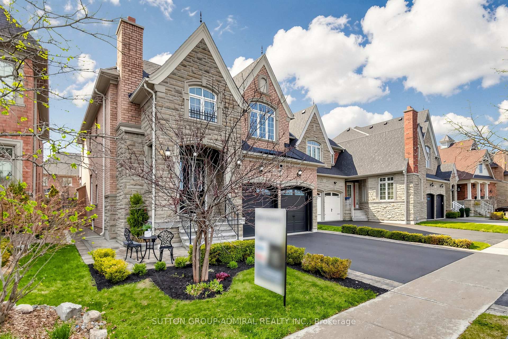 32 Nicort Road, King, ON L7B 0B6