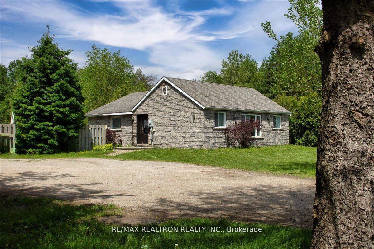 56 Brentwood Road, Essa, ON L0M 1B2