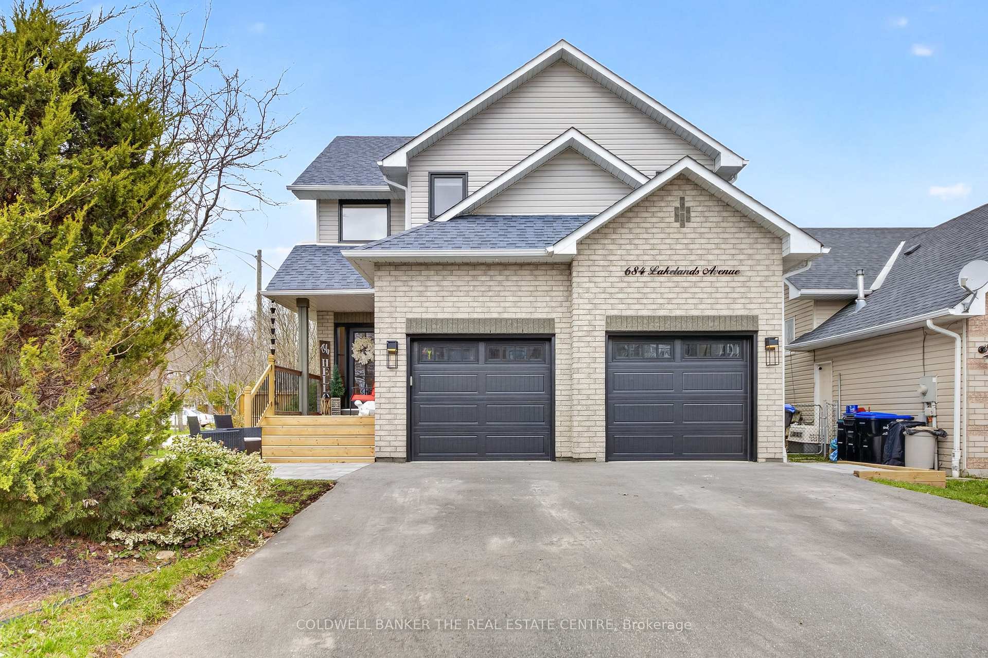 684 Lakelands Avenue, Innisfil, ON L9S 4E6