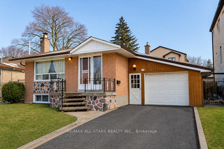 394 Osiris Drive, Richmond Hill, ON L4C 2P9