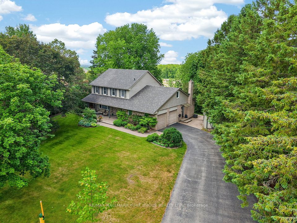 8 Grant Court, East Gwillimbury, ON L0G 1R0