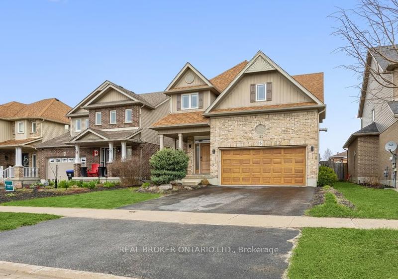 58 Stevenson Street, Essa, ON L3W 0P4