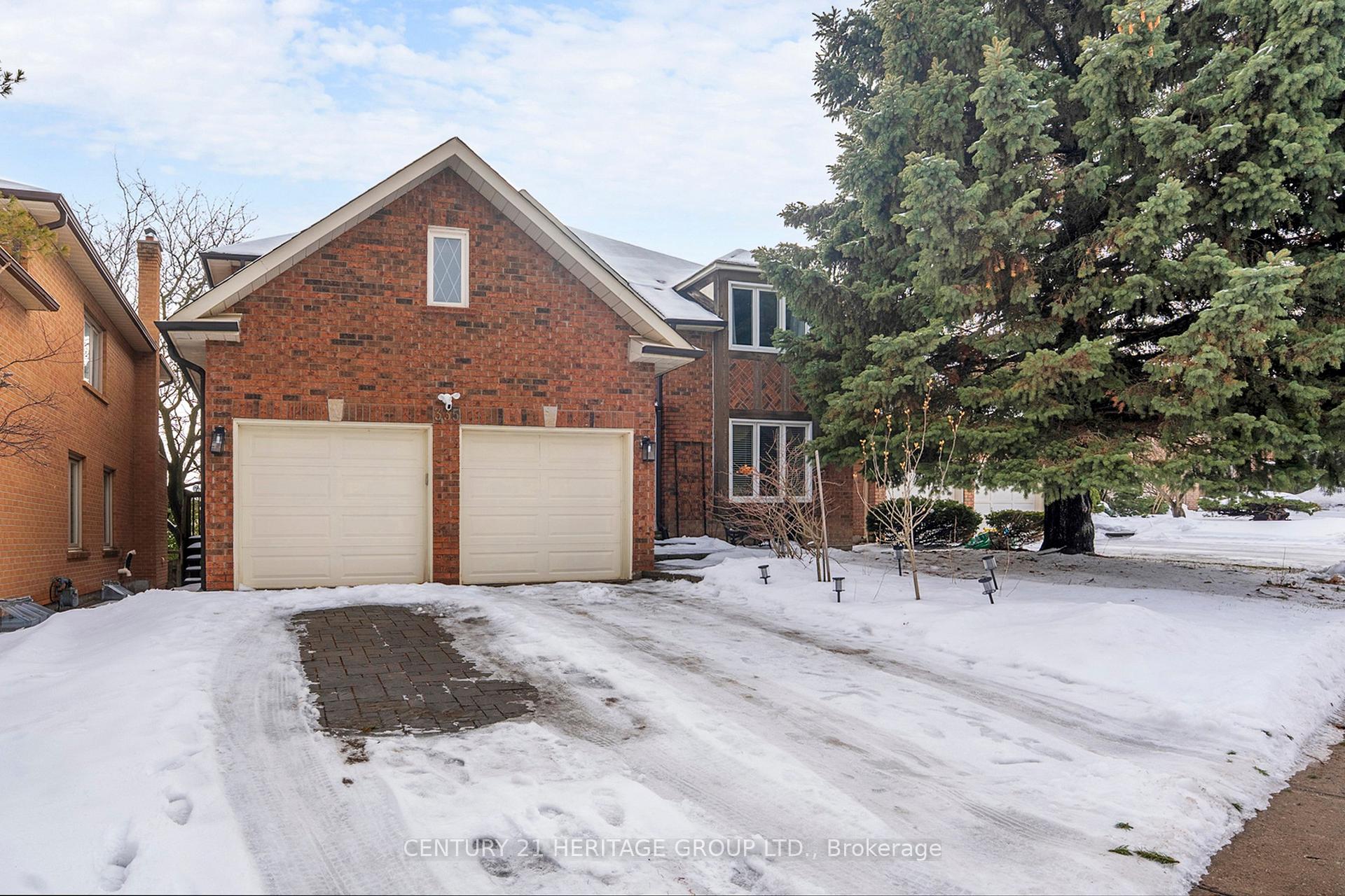 335 Fern Avenue, Richmond Hill, ON L4C 8P6