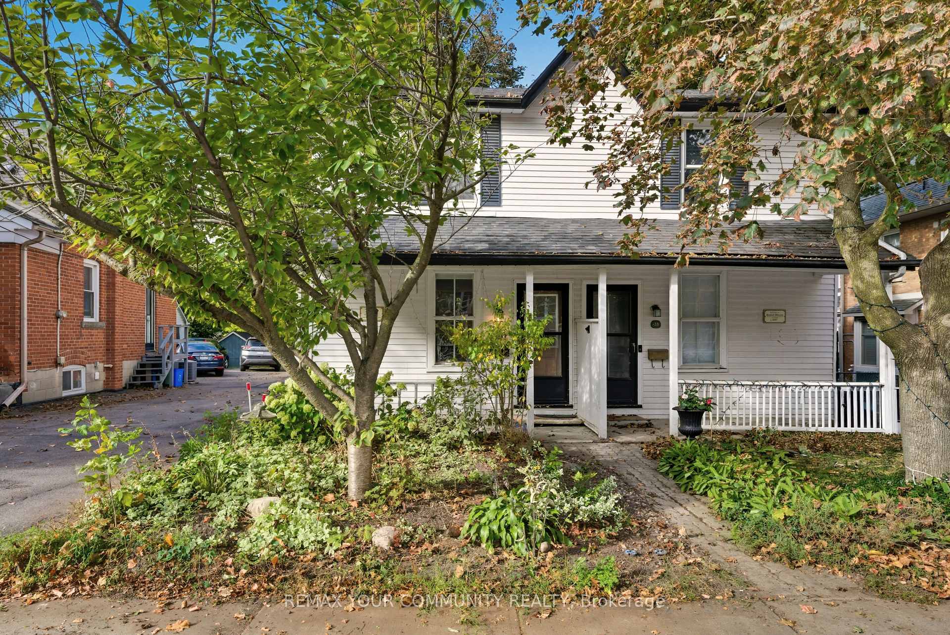 30 Elizabeth Street S, Richmond Hill, ON L4C 3V4