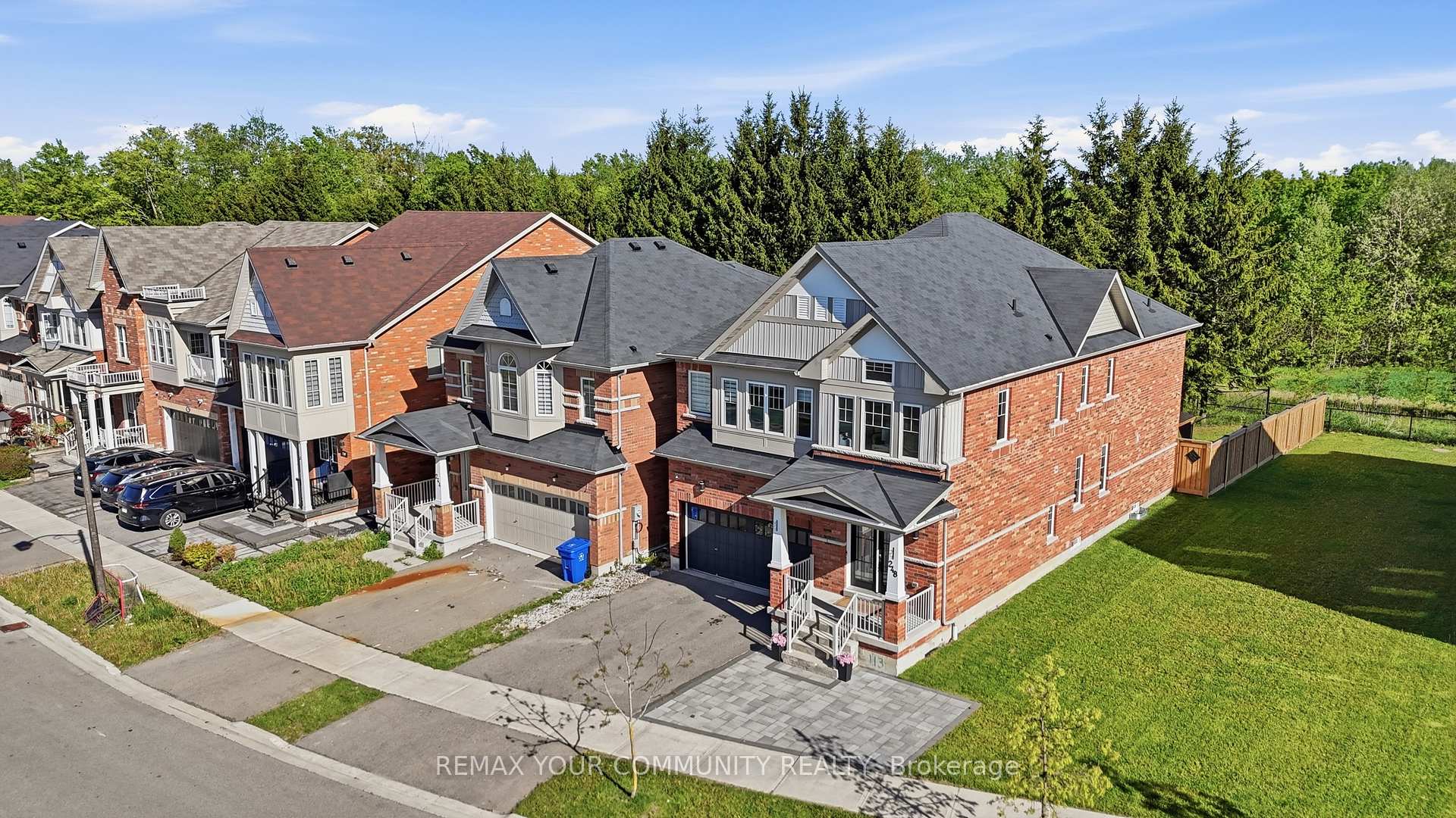 248 Greenwood Road, Whitchurch-Stouffville, ON L4A 0N8