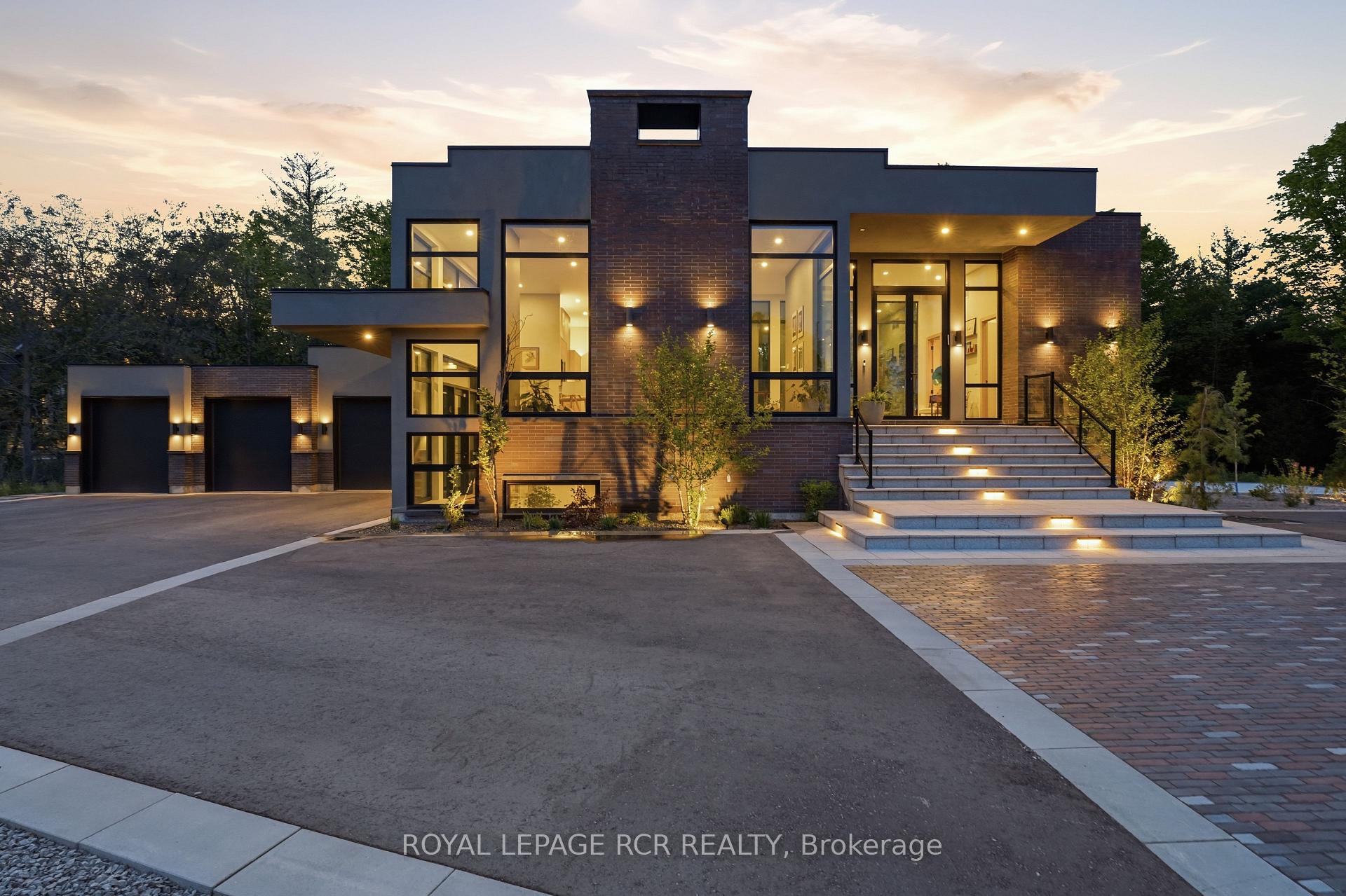 3404 Vivian Road, Whitchurch-Stouffville, ON L4A 2M4