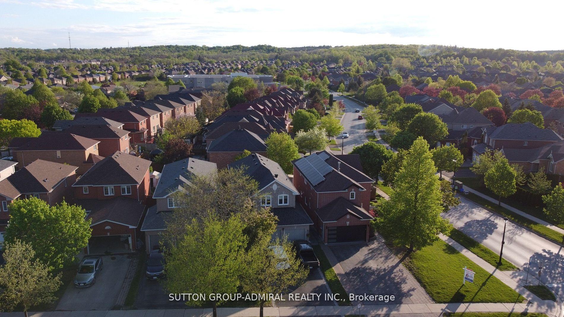 470 Doubletree Lane, Newmarket, ON L3X 2E9