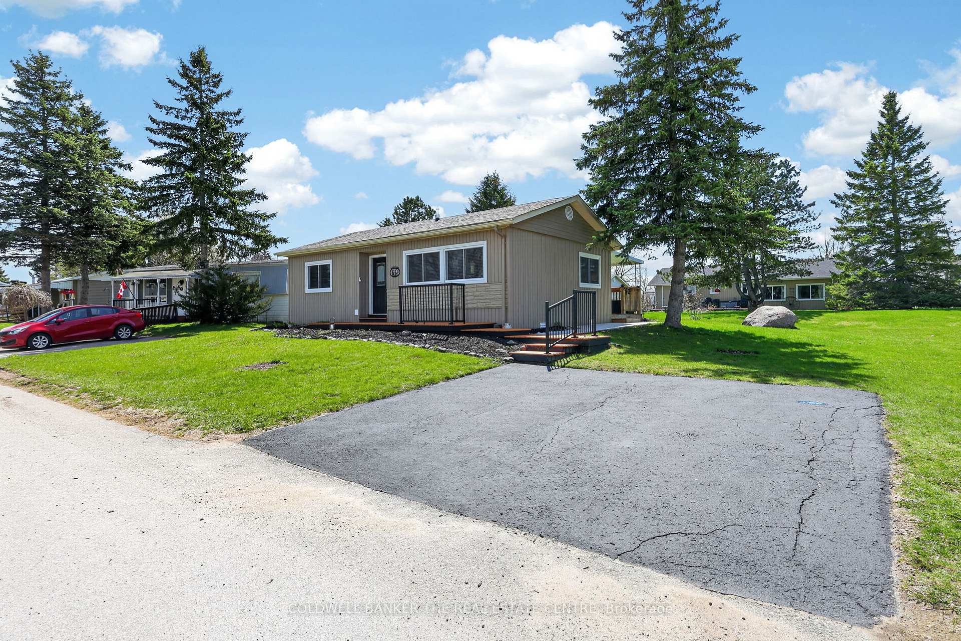73 Linden Lane, Innisfil, ON L9S 1P3