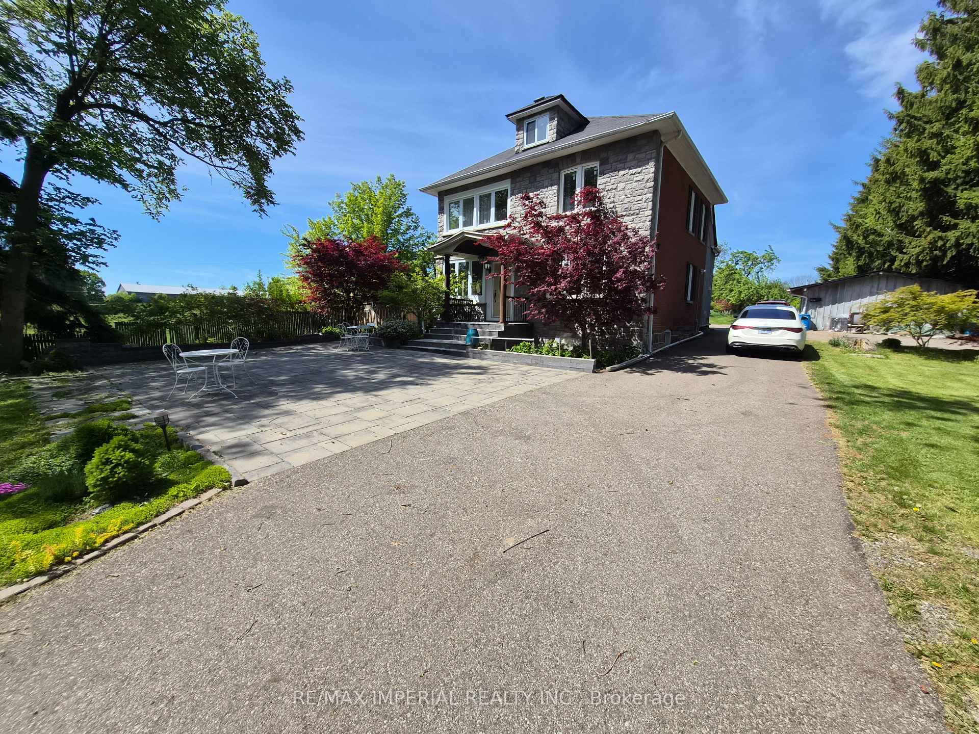 15028 Dufferin Street, King, ON L7B 1K5