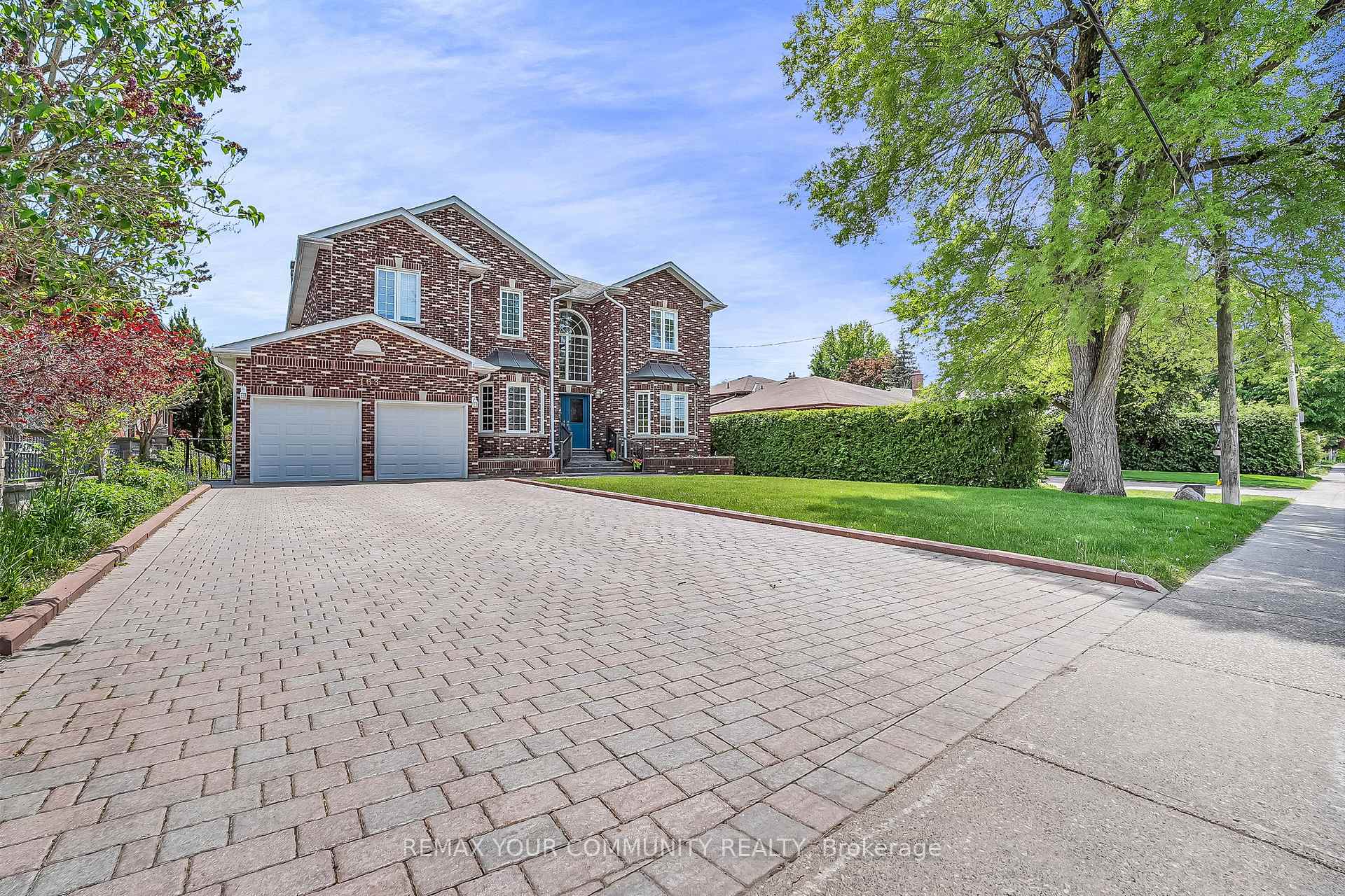 163 Oxford Street, Richmond Hill, ON L4C 4L6