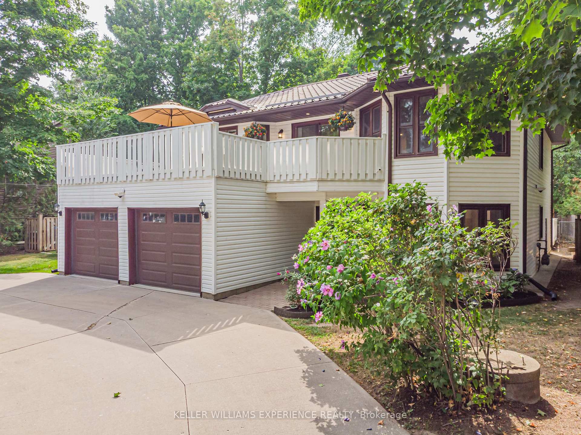 2030 Lilac Drive, Innisfil, ON L9S 1Y9