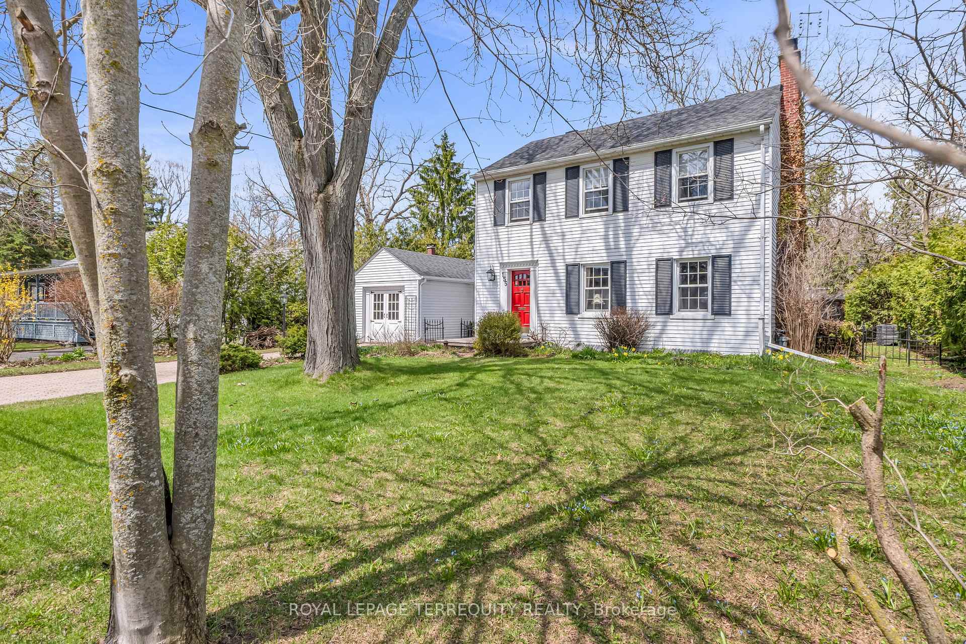 155 Centre Street W, Richmond Hill, ON L4C 3P6