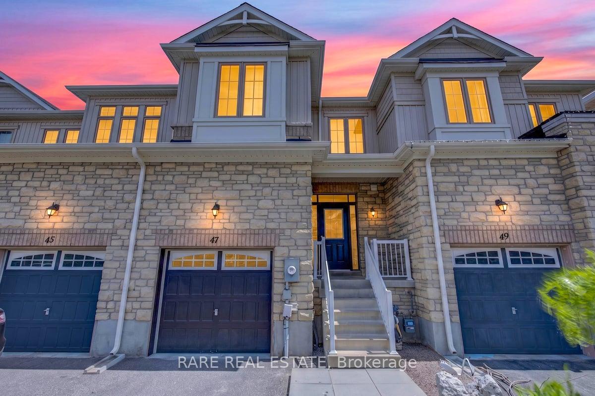 47 Greenwood Drive, Essa, ON L0M 1B4