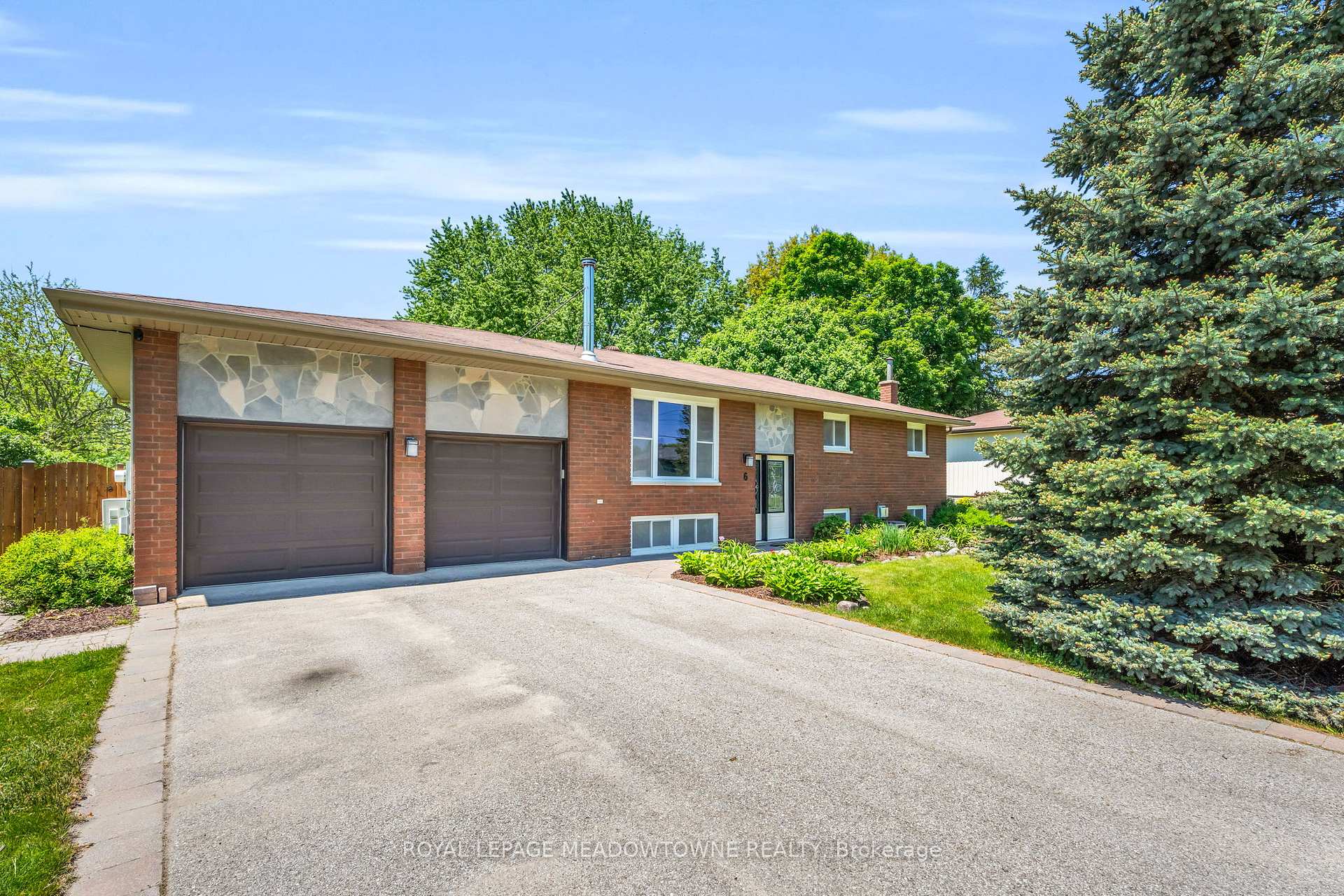 6 Wales Avenue N, Adjala-Tosorontio, ON L0M 1J0