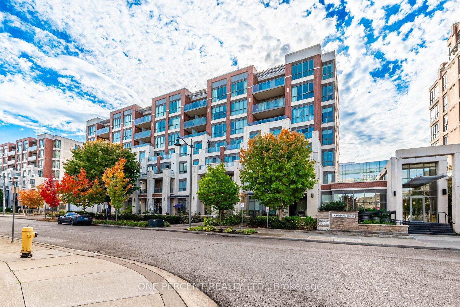 21 Upper Duke Crescent 401, Markham, ON L6G 0B7