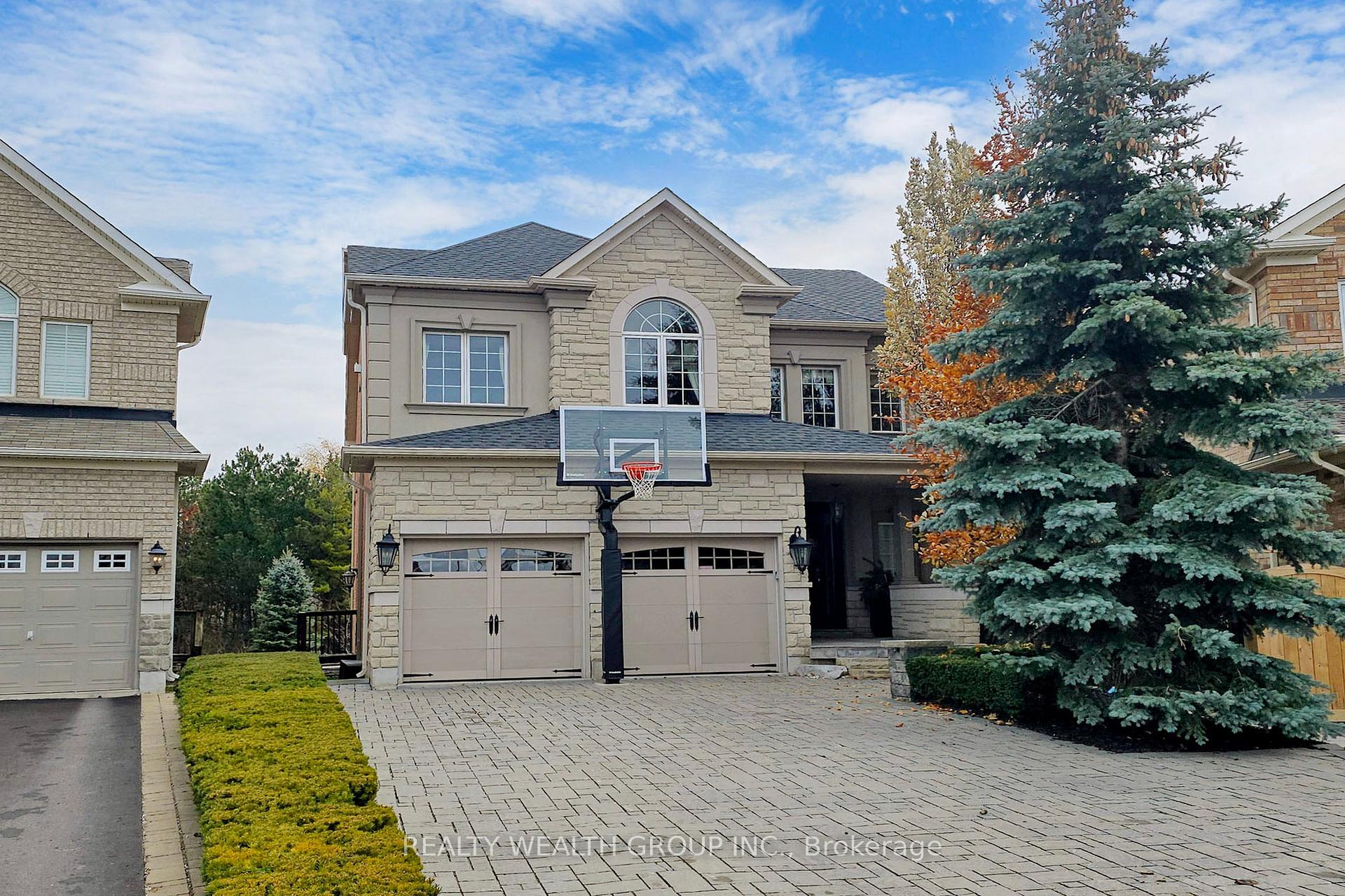 43 Catano Court, Richmond Hill, ON L4S 2V4