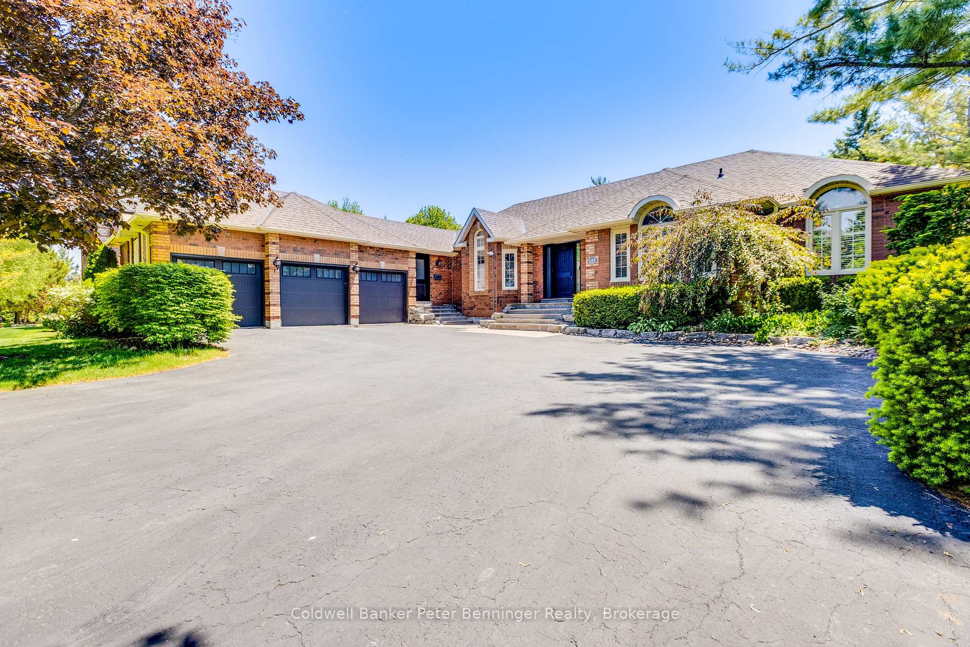 152 Treegrove Circle, Aurora, ON L4G 6M1