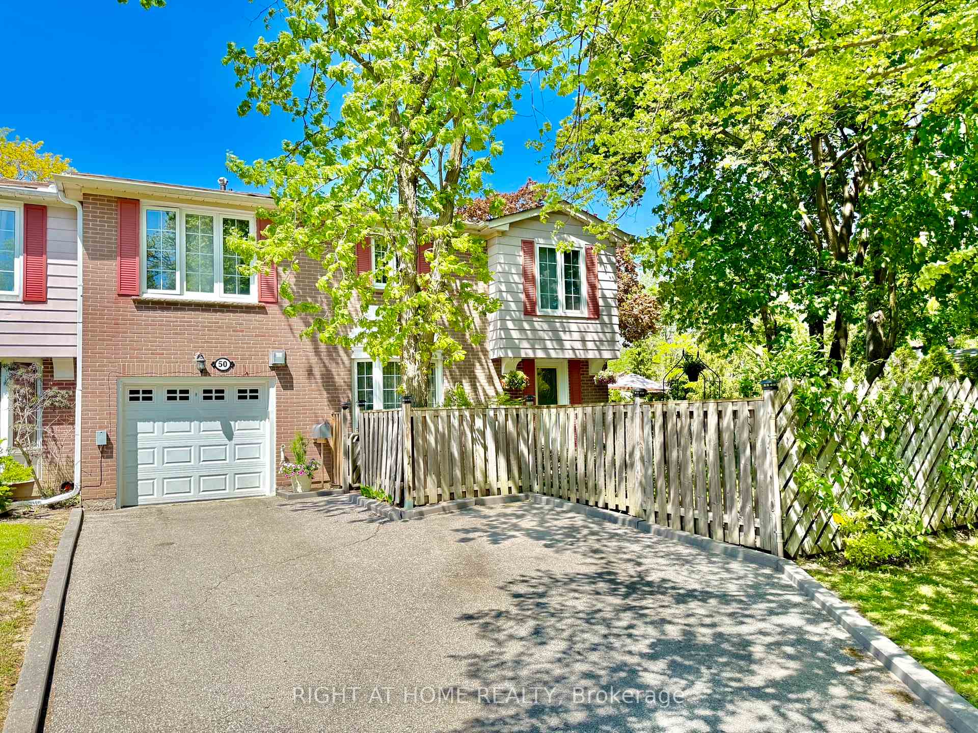 50 Rathfon Crescent, Richmond Hill, ON L4C 5B7