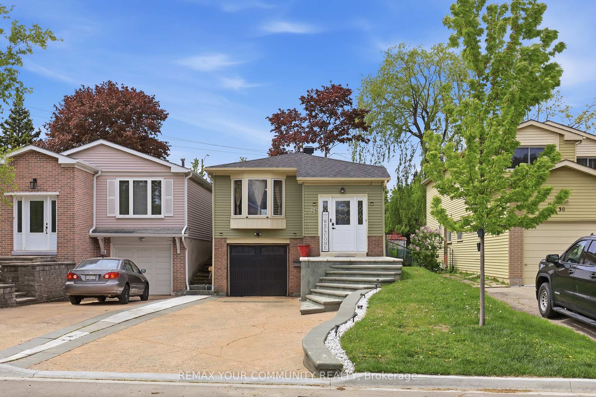 28 Snowshoe Crescent, Markham, ON L3T 4M6