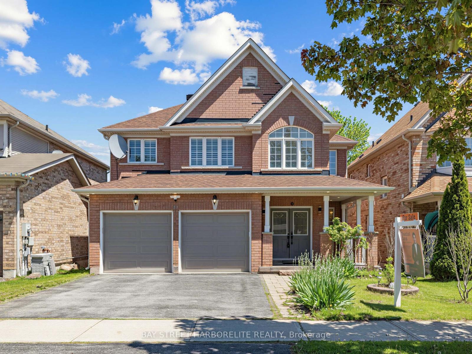 81 Laurendale Avenue, Georgina, ON L4P 4G3