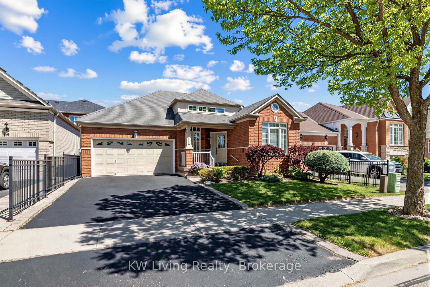 41 Manorwood Drive, Markham, ON L6C 2T5
