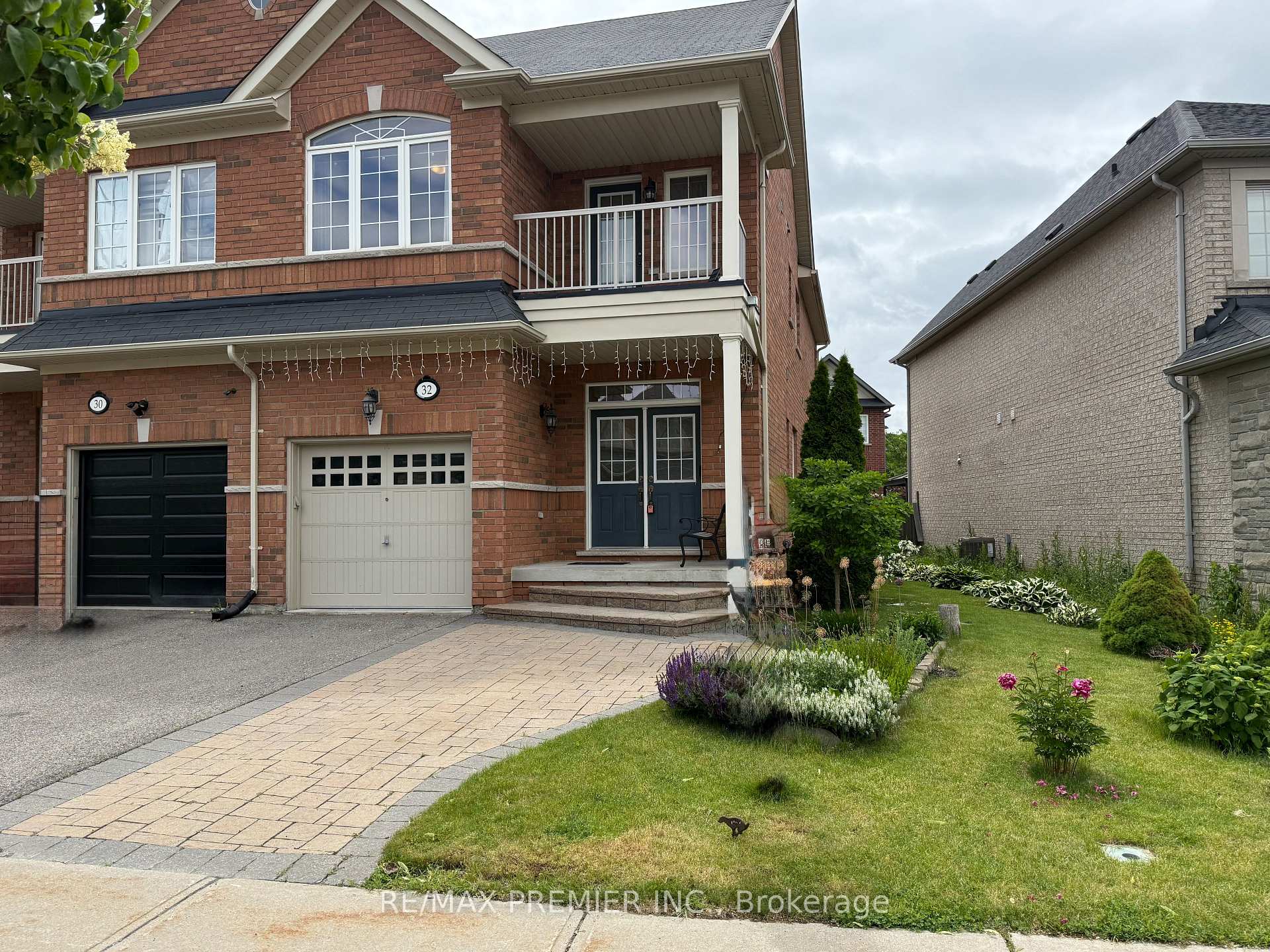32 Blue Grouse Road, Vaughan, ON L6A 4B9
