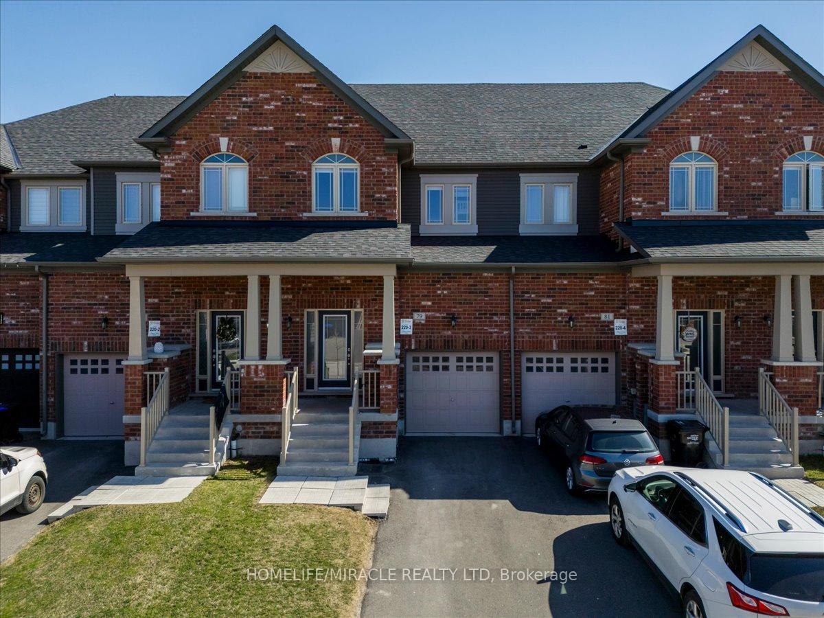 79 Lorne Thomas Place, New Tecumseth, ON L9R 0V8