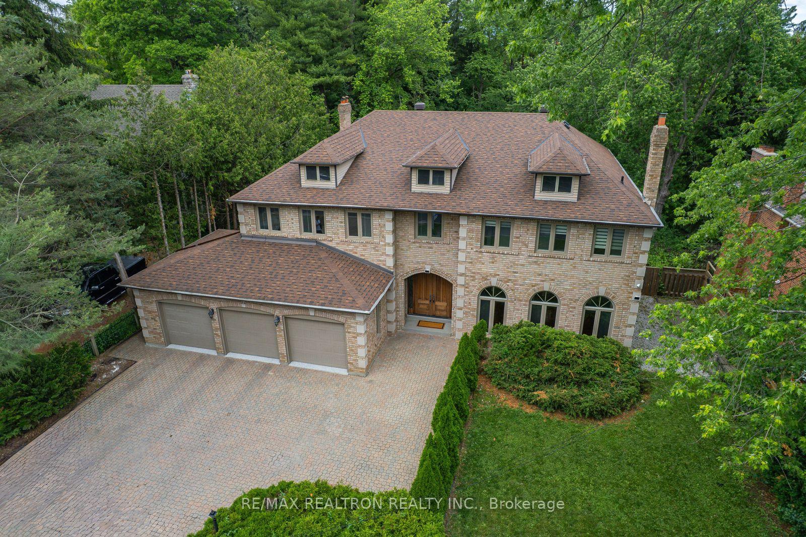 92 Proctor Avenue, Markham, ON L3T 1M7