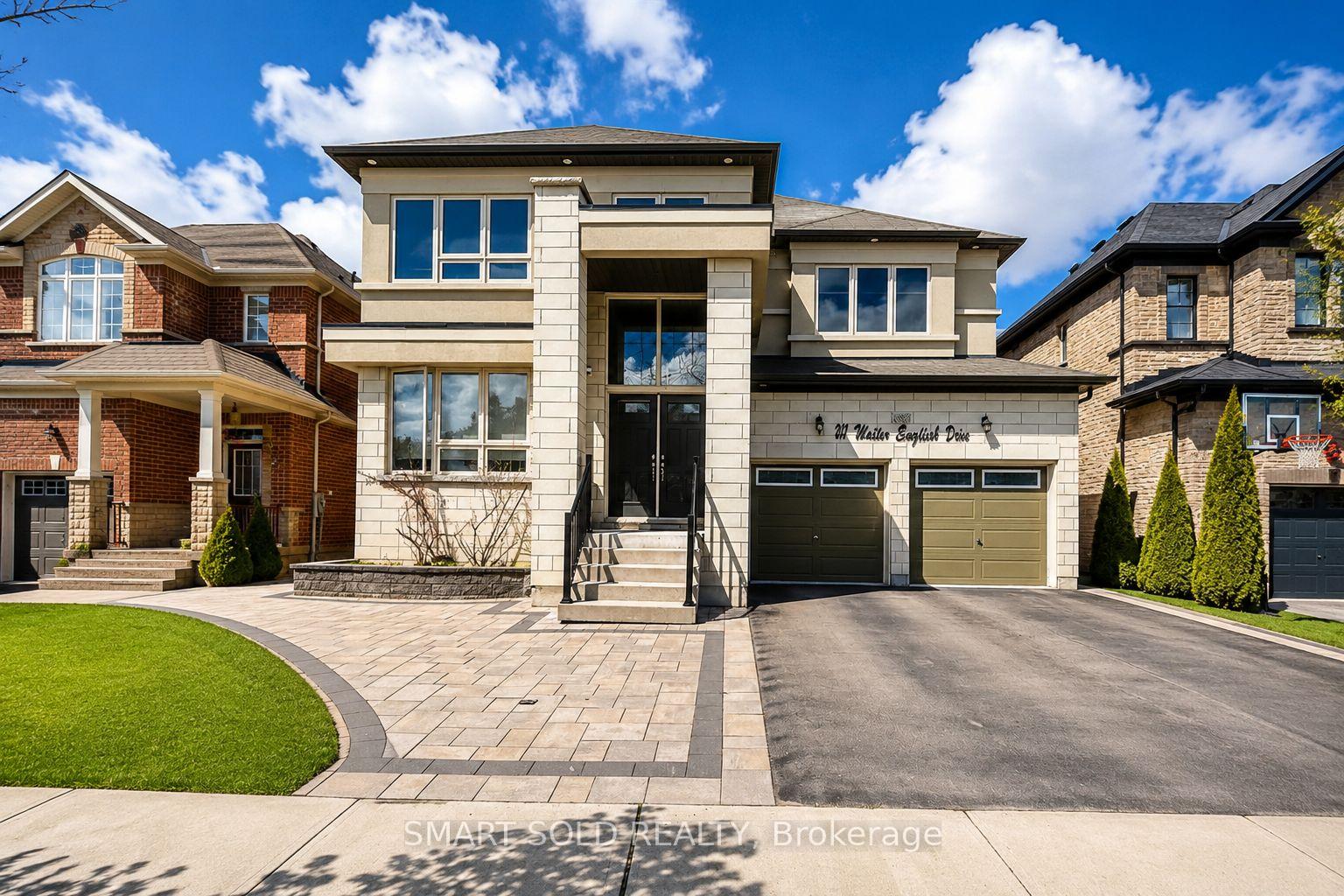 207 Walter English Drive, East Gwillimbury, ON L9N 0R8