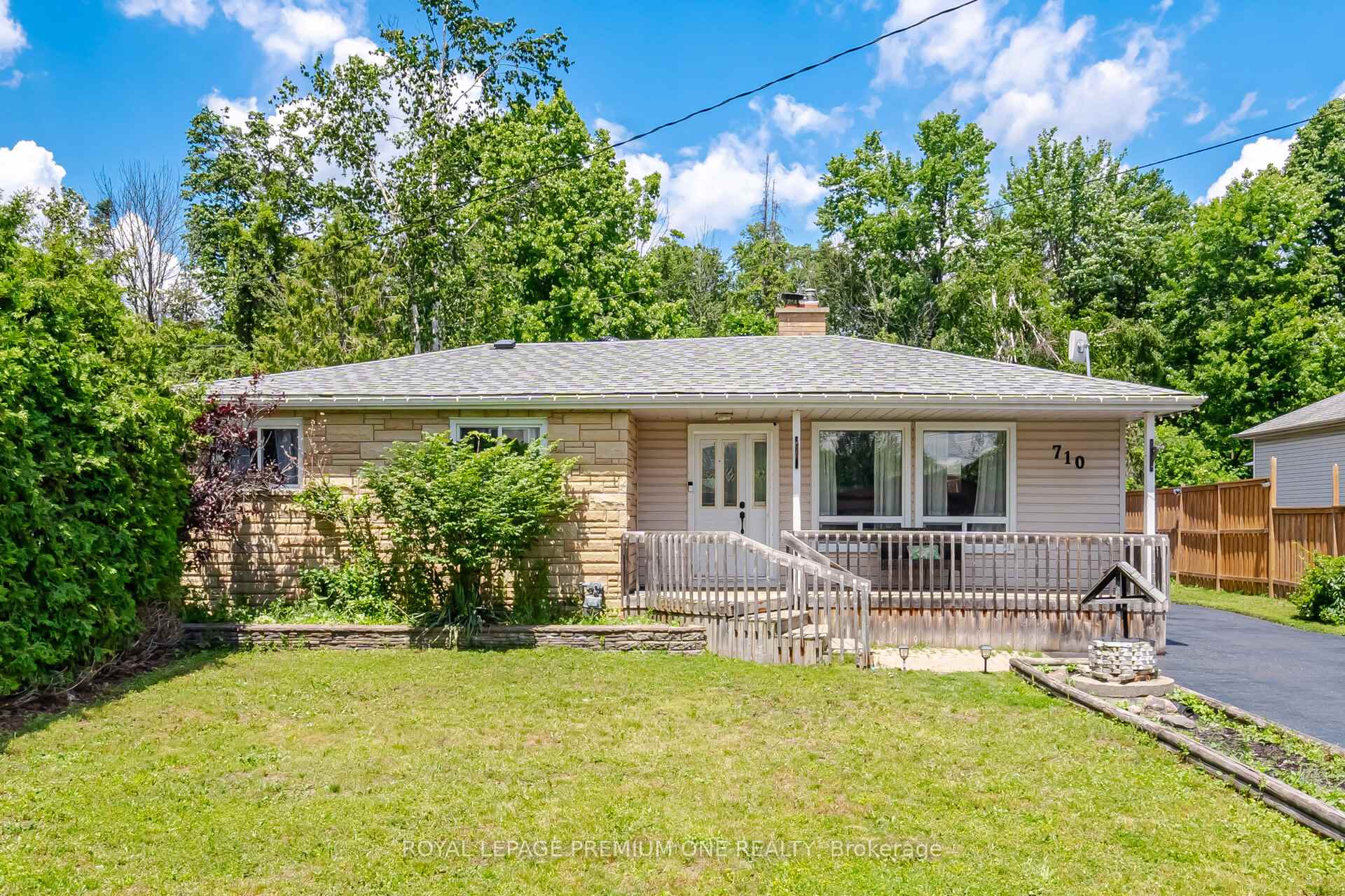 710 Rose Lane, Innisfil, ON L9S 2H4