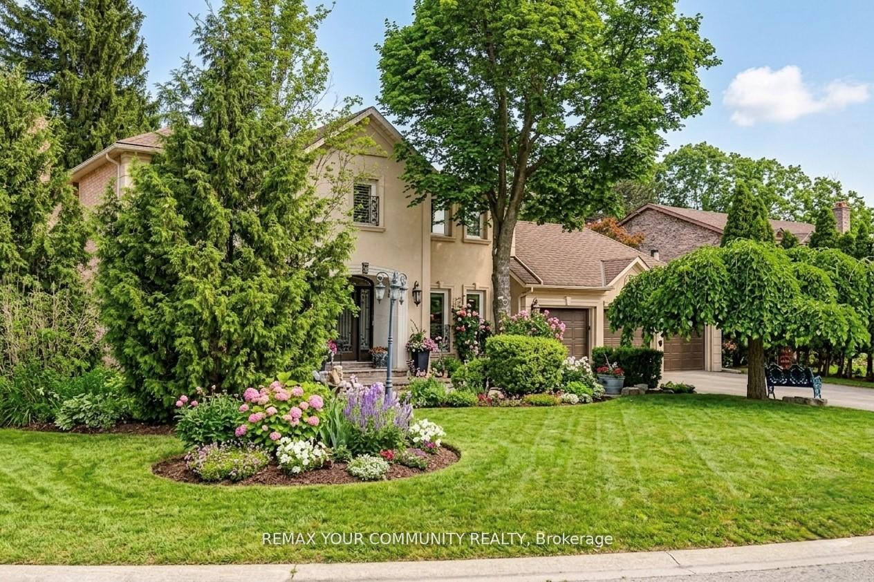 30 Deanbank Drive, Markham, ON L3T 1Z3