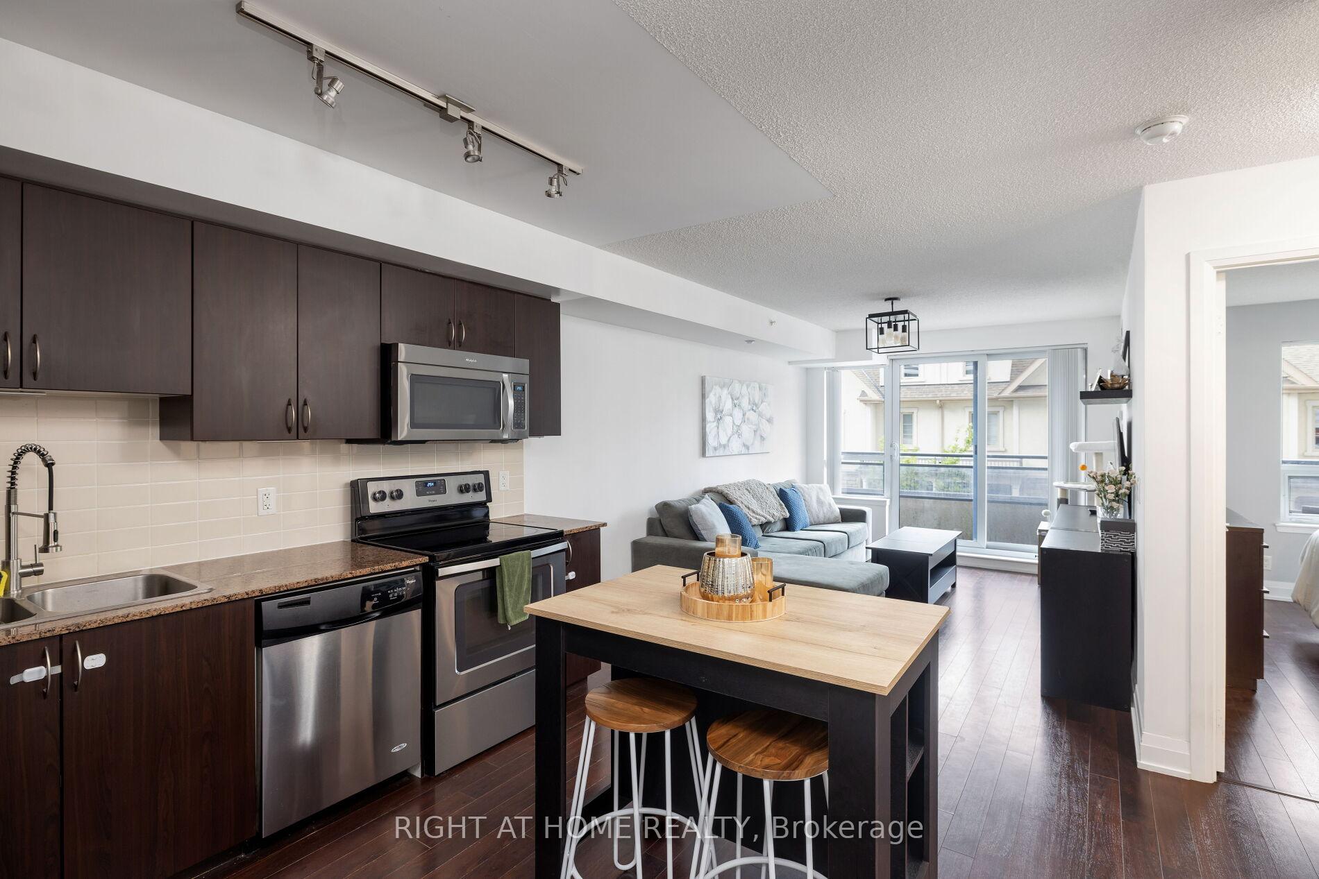 376 Highway 7 E N/A 220, Richmond Hill, ON L4B 0C7