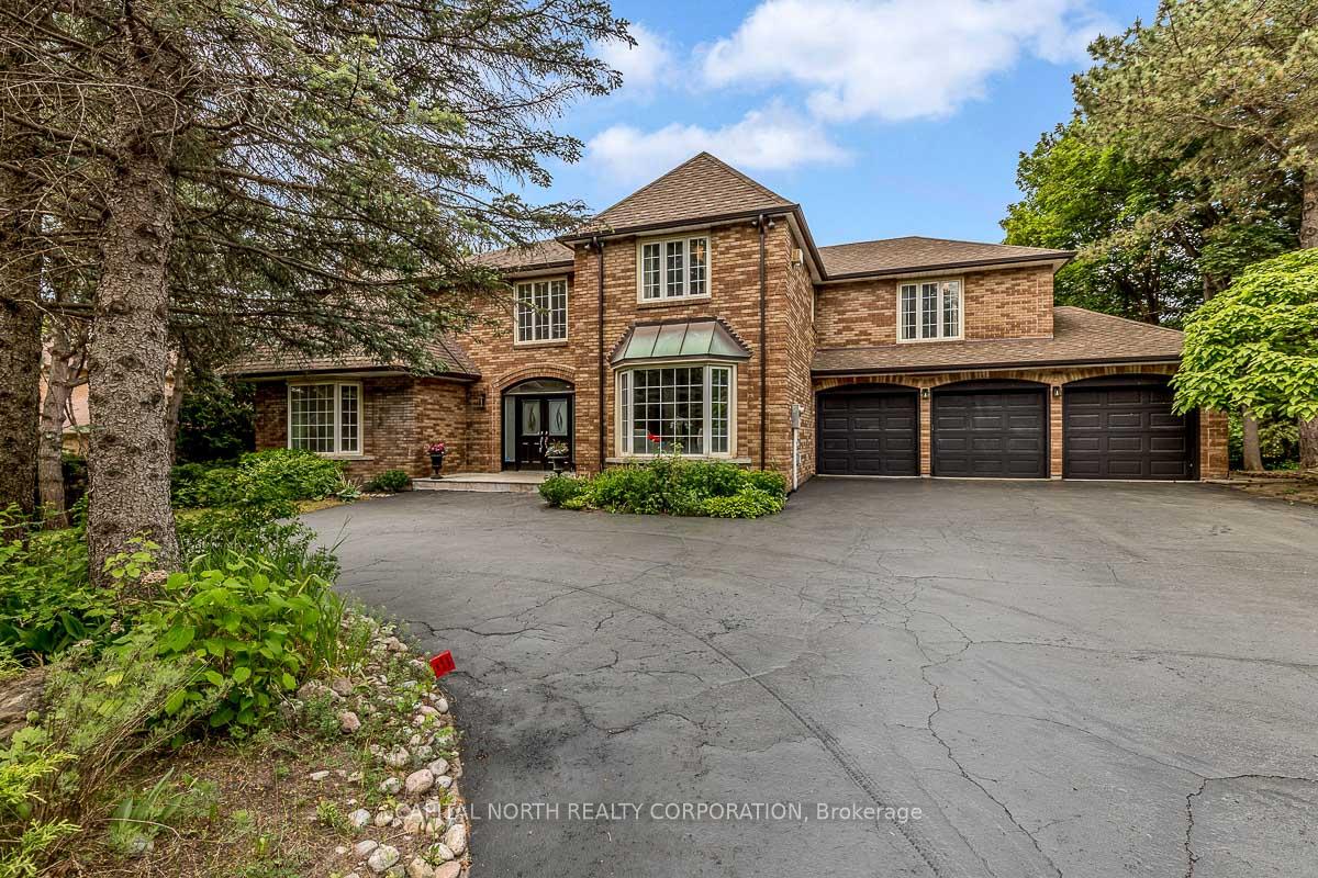 4 Prescott Court, Markham, ON L3T 5W7