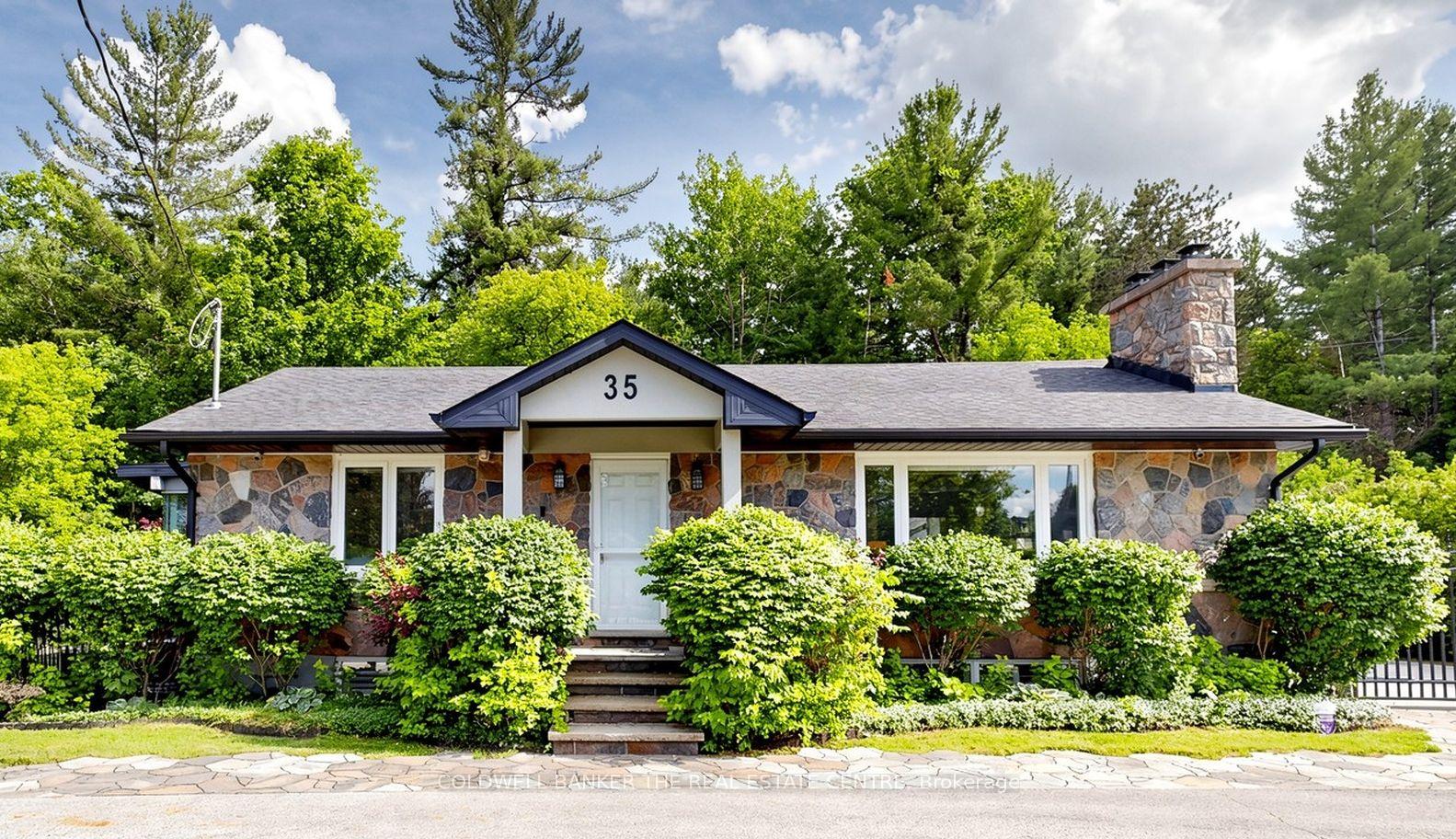 35 Parkside Drive, East Gwillimbury, ON L9N 1G2