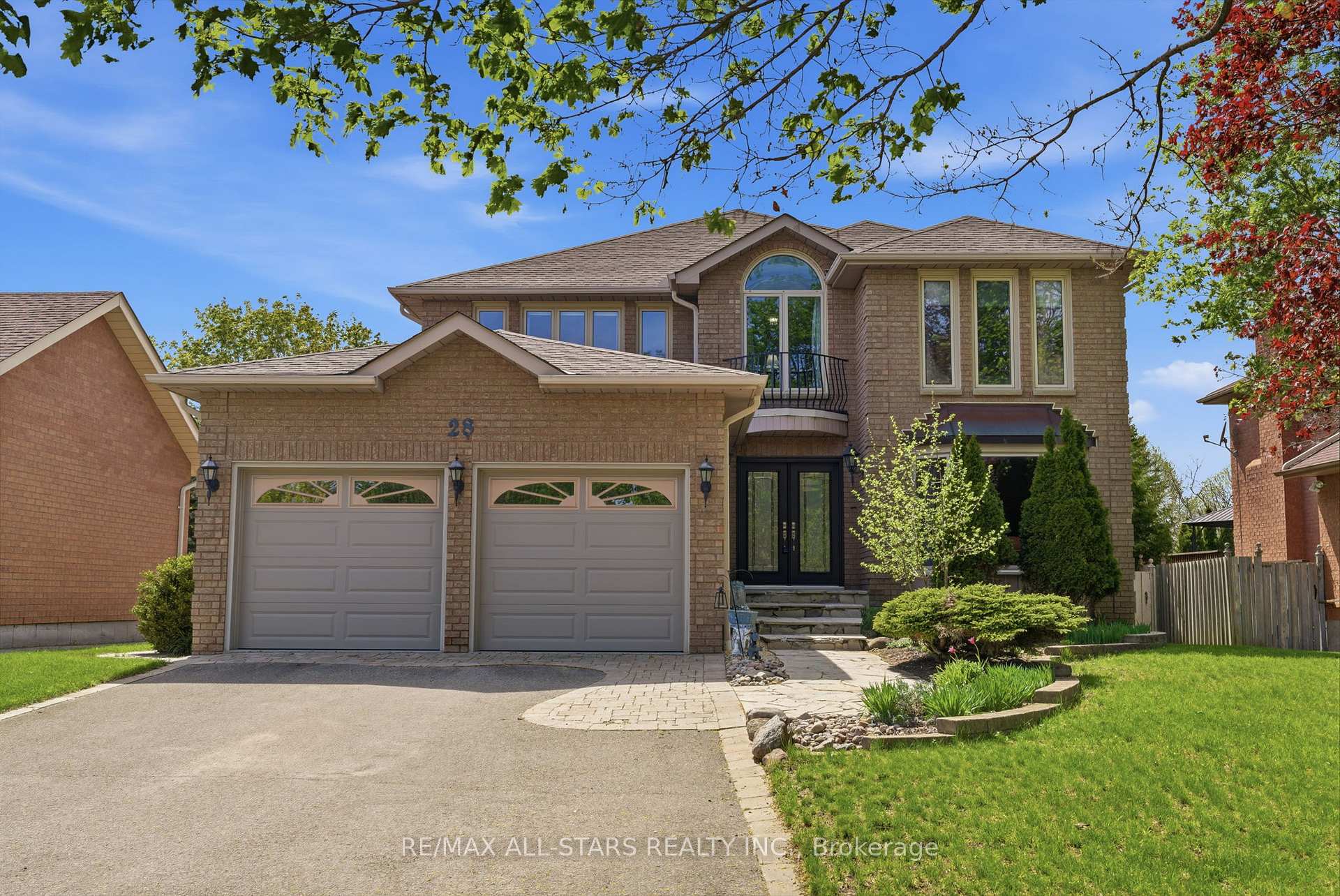 28 Testa Road, Uxbridge, ON L9P 1M2