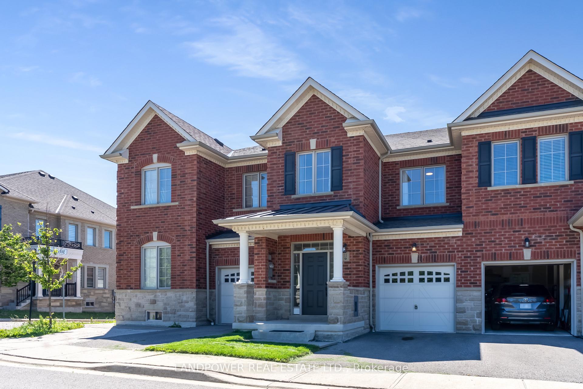 11 Bellflower Lane, Richmond Hill, ON L4E 1E7